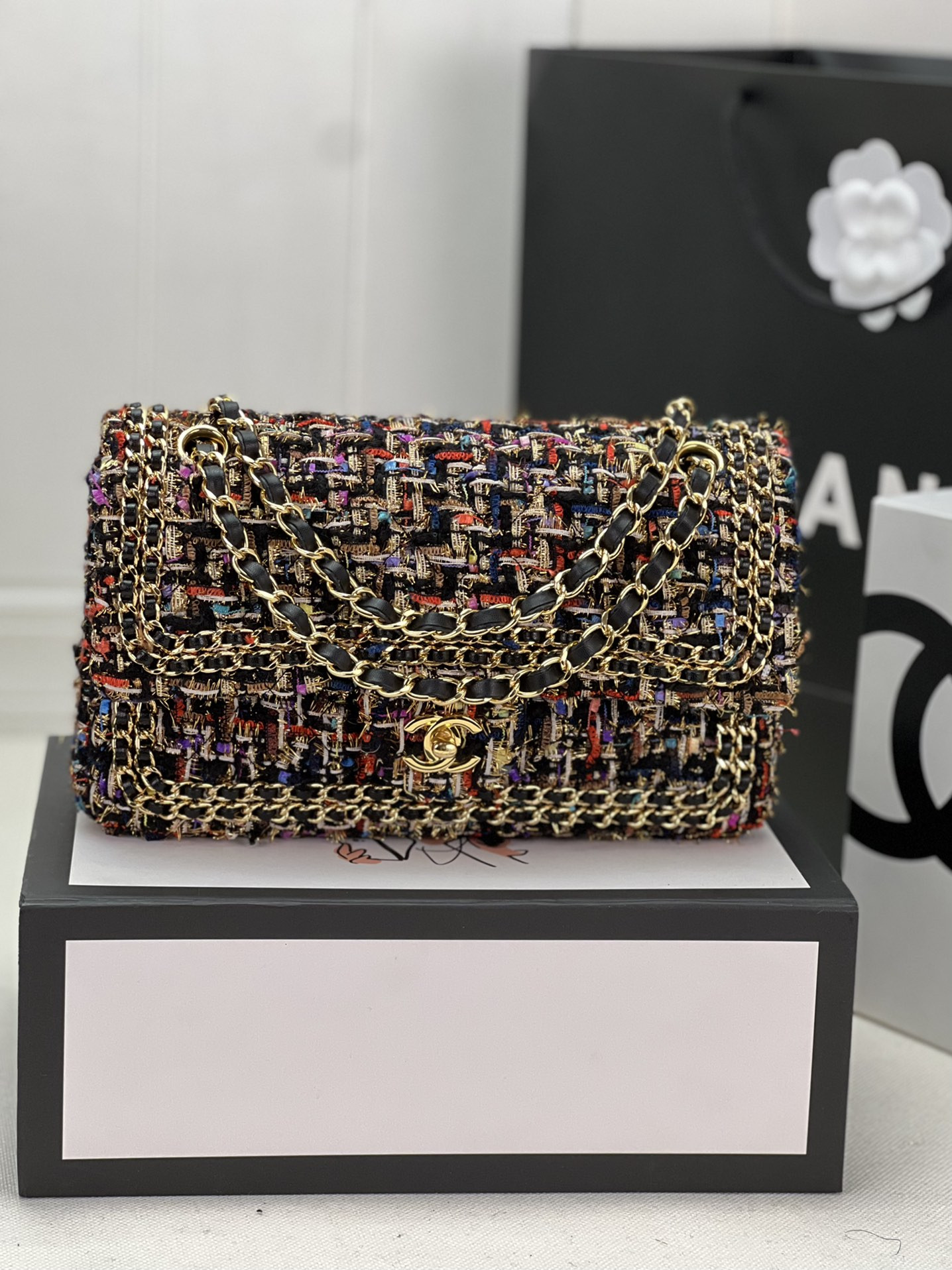 Ch**el CLASSIC 11.12 HANDBAG Tweed & Gold-Tone Metal   6 × 9.9 × 2.5 in