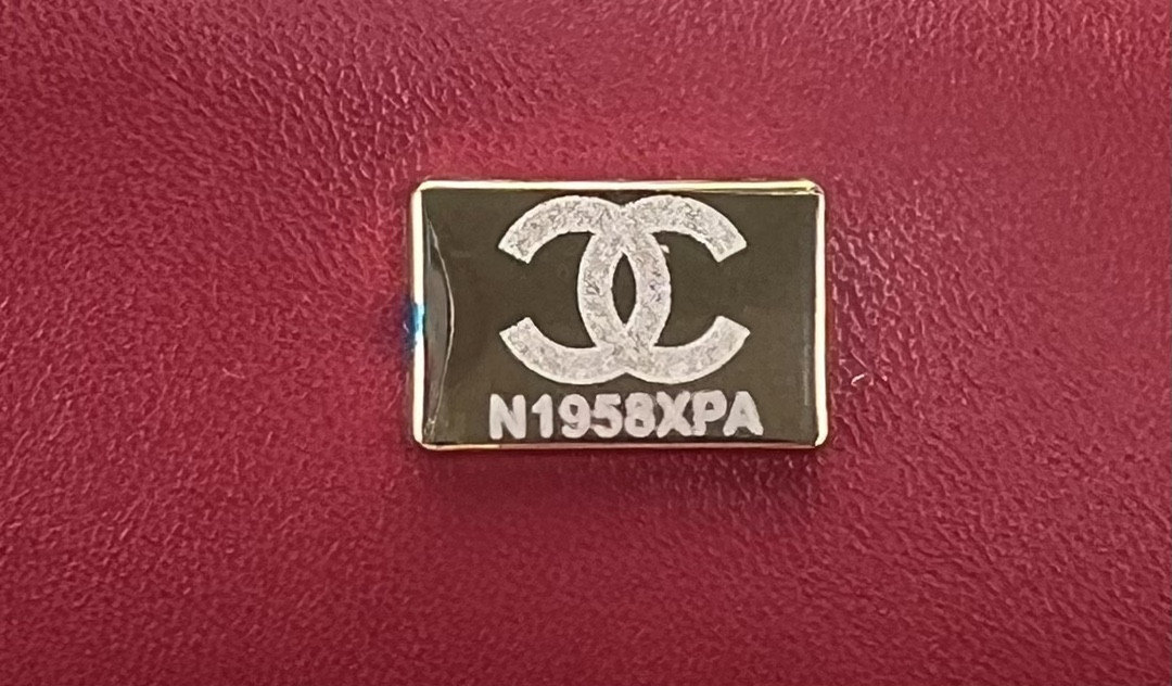 Ch**el CLASSIC 11.12 HANDBAG Tweed & Gold-Tone Metal   6 × 9.9 × 2.5 in