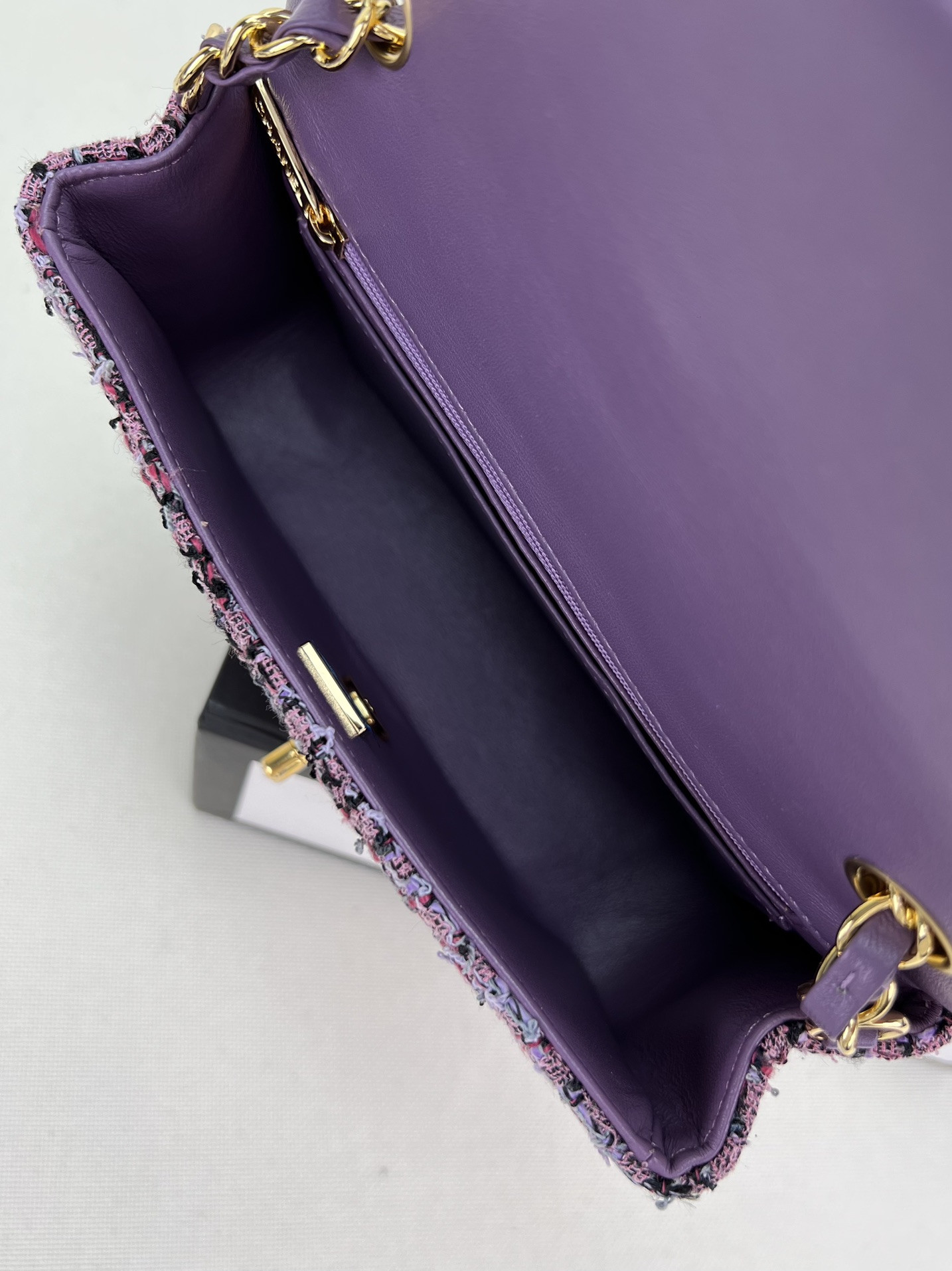 Ch**el MINI CLASSIC 11.12 HANDBAG Tweed & Gold-Tone Metal 4.7 × 7.8 × 2.3 in