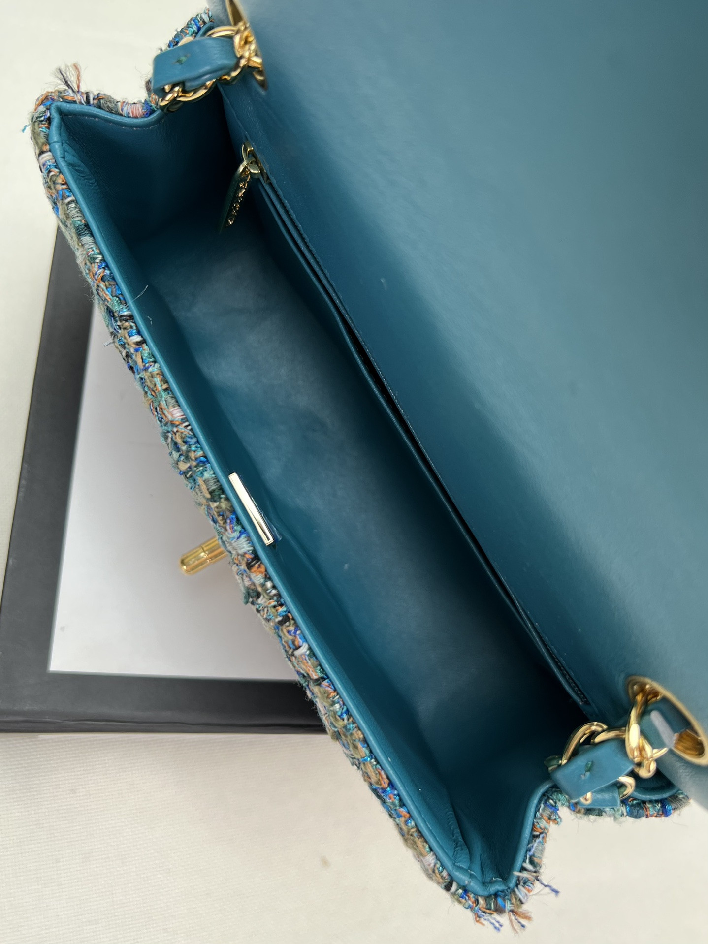 Ch**el MINI CLASSIC 11.12 HANDBAG Tweed & Gold-Tone Metal 4.7 × 7.8 × 2.3 in