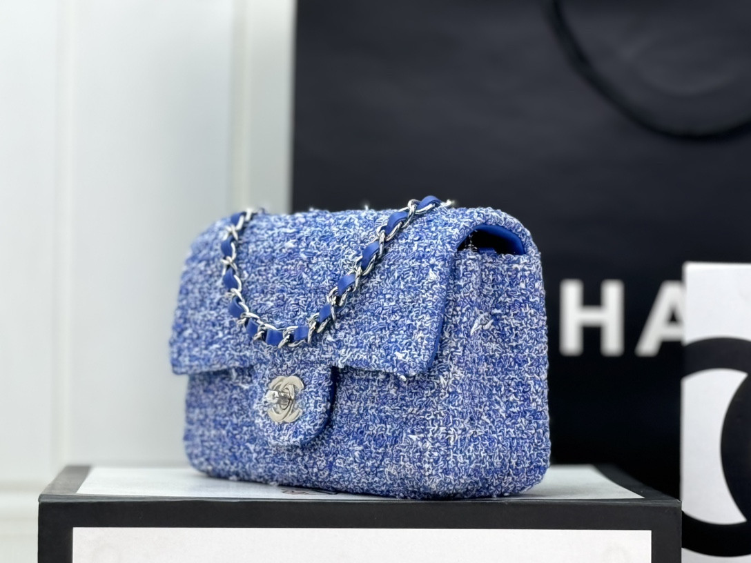 Ch**el MINI CLASSIC 11.12 HANDBAG  Tweed & Silver-Tone Metal 4.7 × 7.8 × 2.3 in
