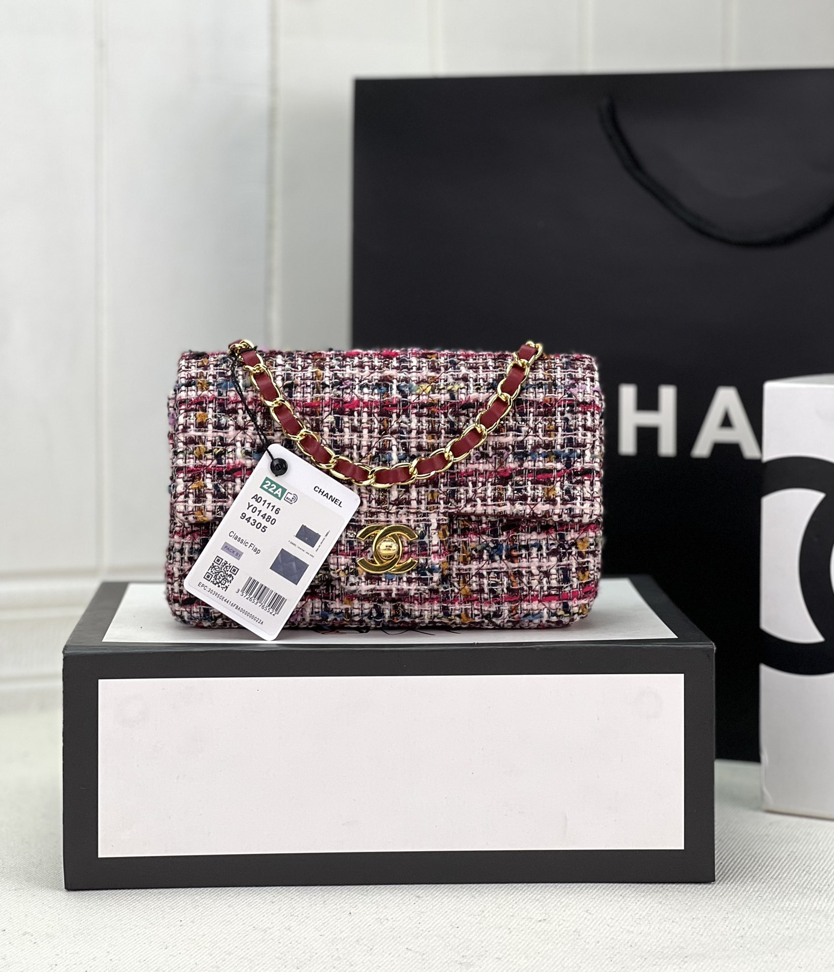 Ch**el MINI CLASSIC 11.12 HANDBAG Tweed & Gold-Tone Metal 4.7 × 7.8 × 2.3 in