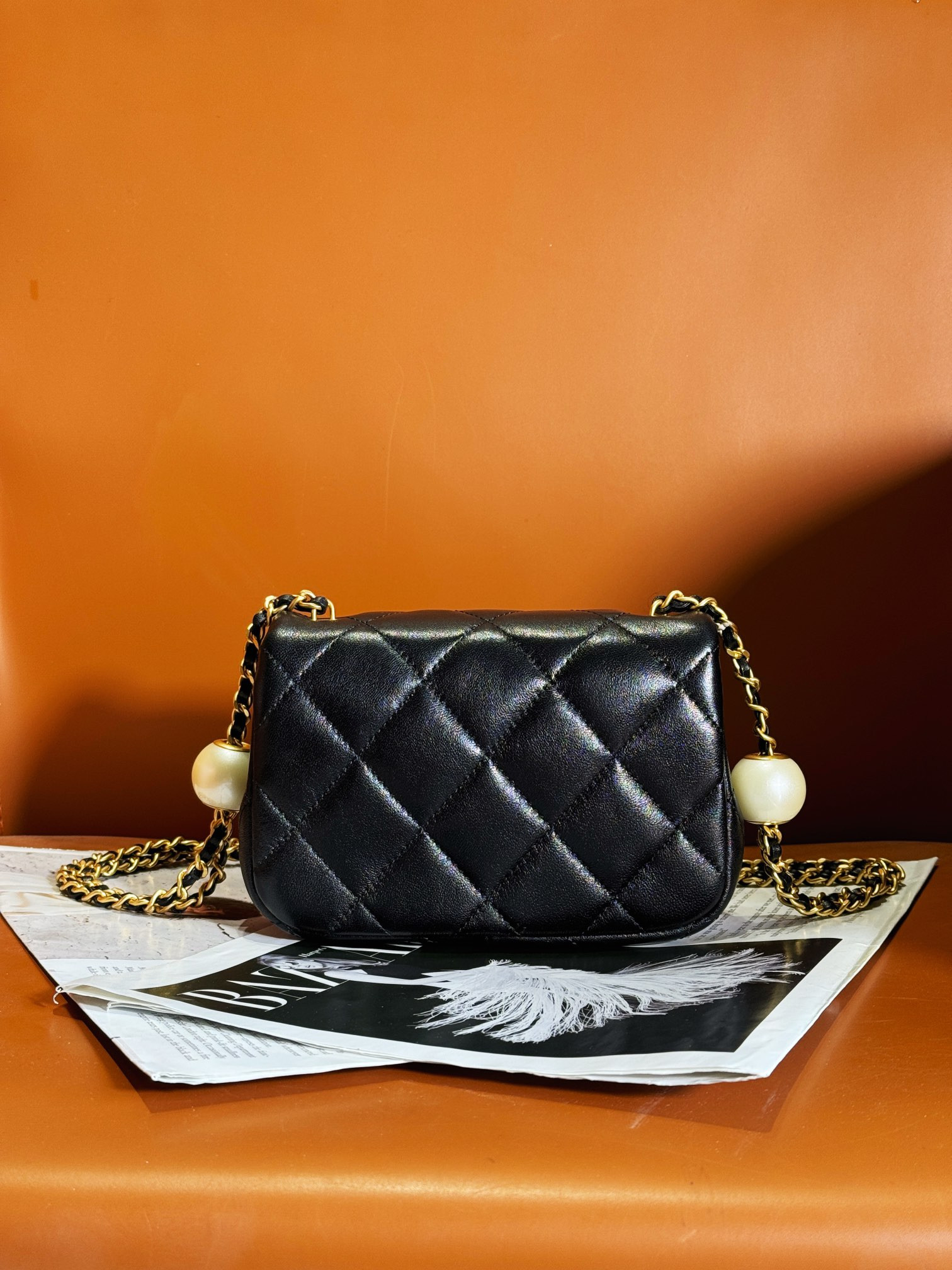 Ch**el MINI CLASSIC HANDBAG Pearl Chain 11.5x17x5cm