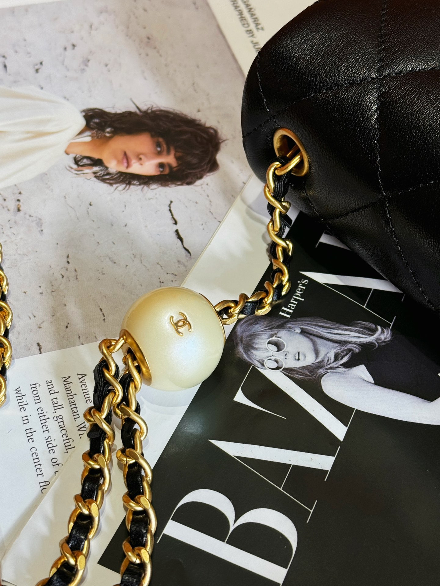 Ch**el MINI CLASSIC HANDBAG Pearl Chain 11.5x17x5cm