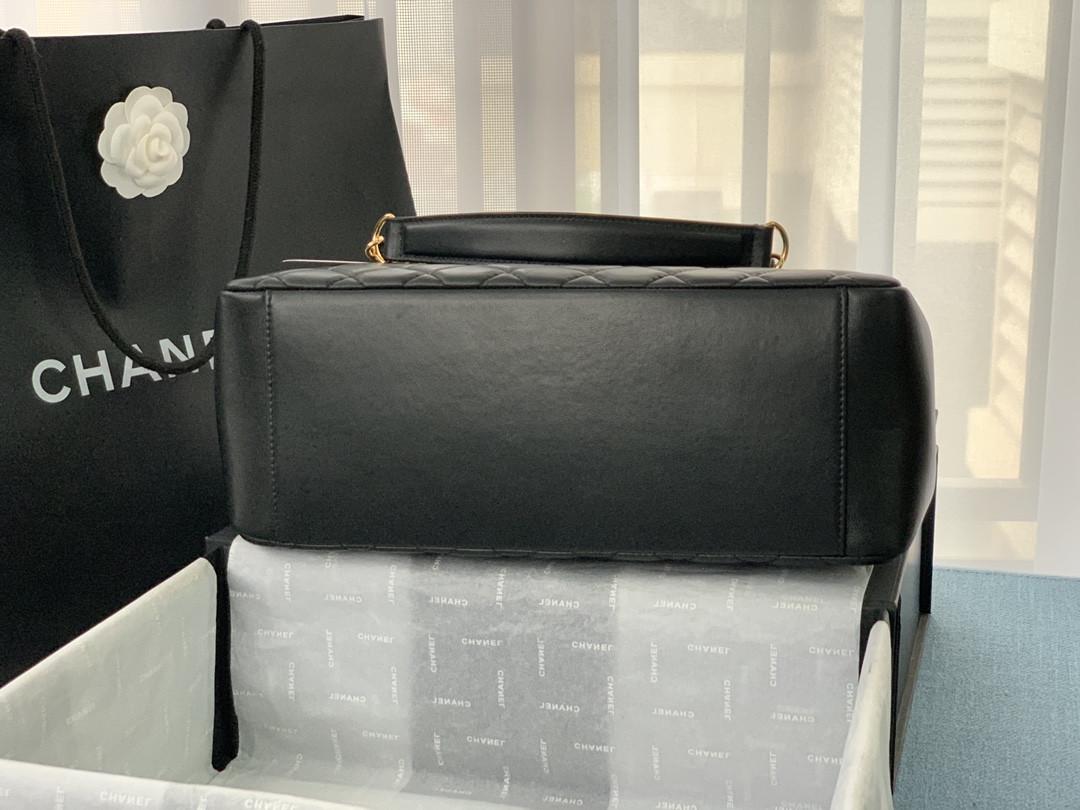 Ch**el GST Lambskin LEATHER HARDWARE  24X33X13CM