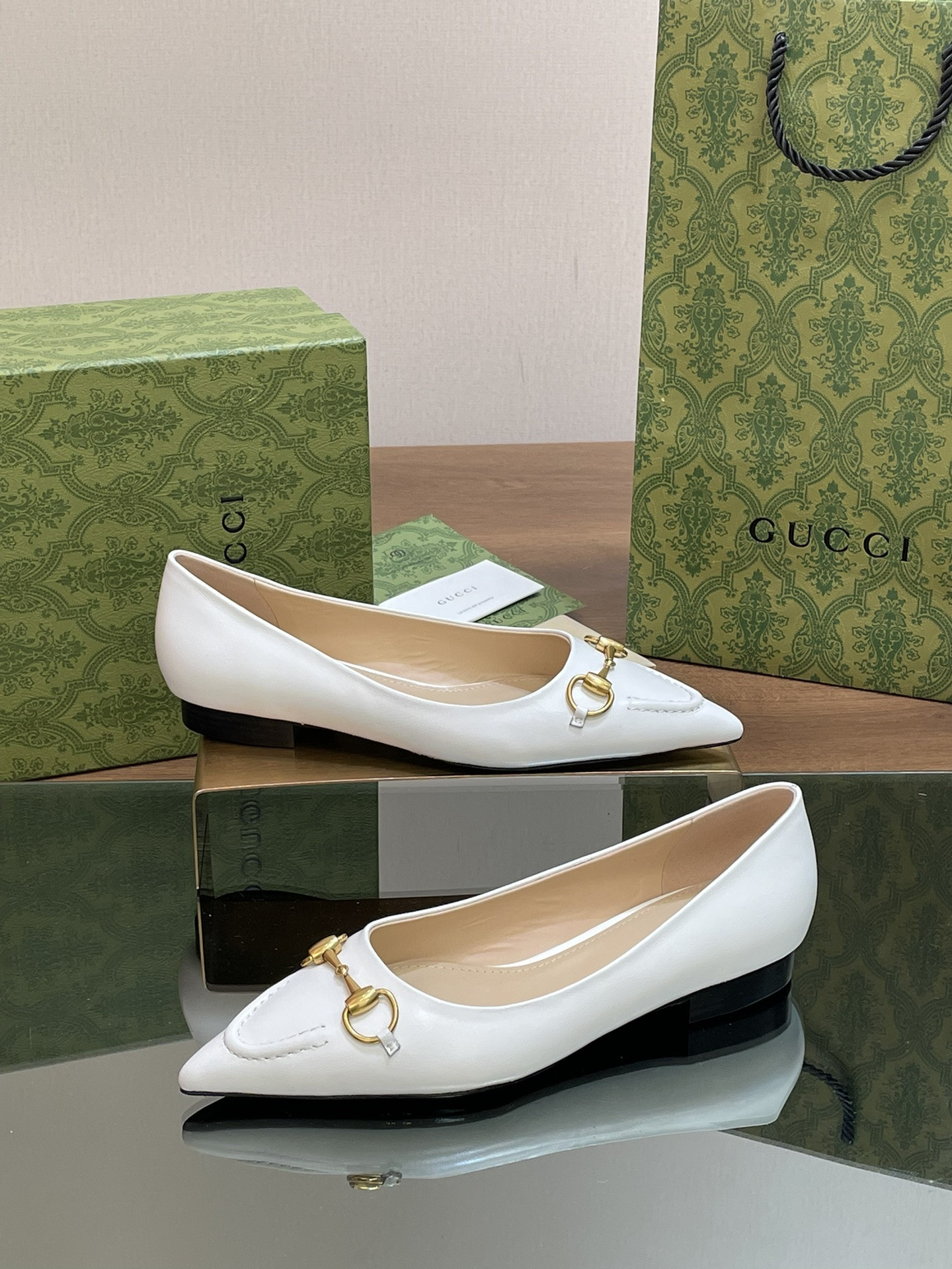 UA Gvc*1 WOMEN'S HORSEBIT BALLET FLAT