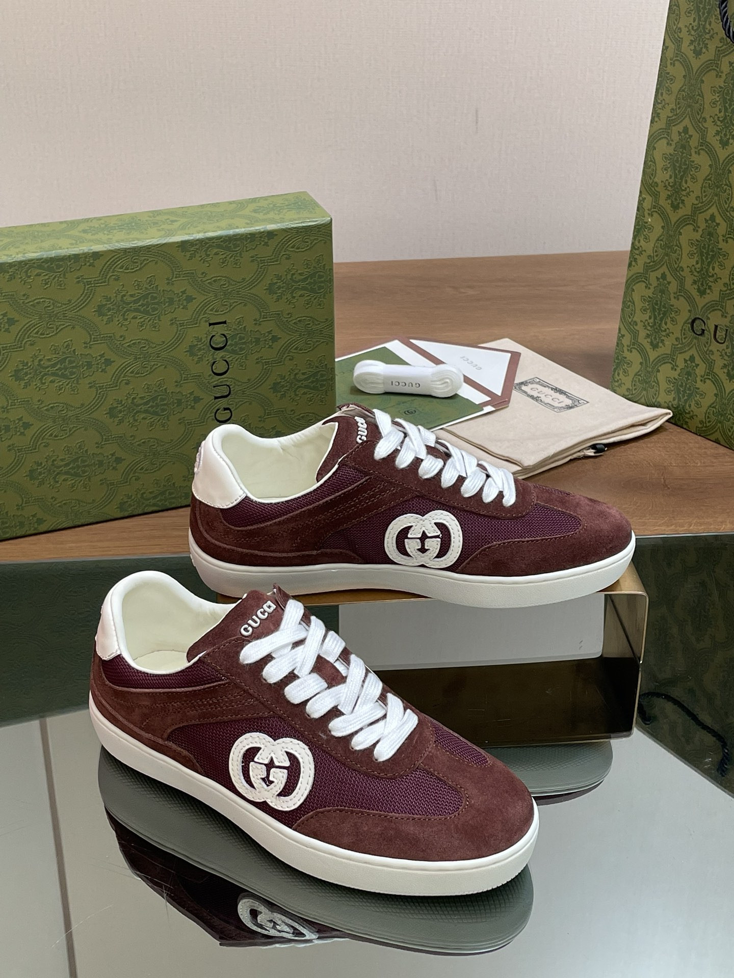 UA Gvc*1 INTERLOCKING G SNEAKER Red