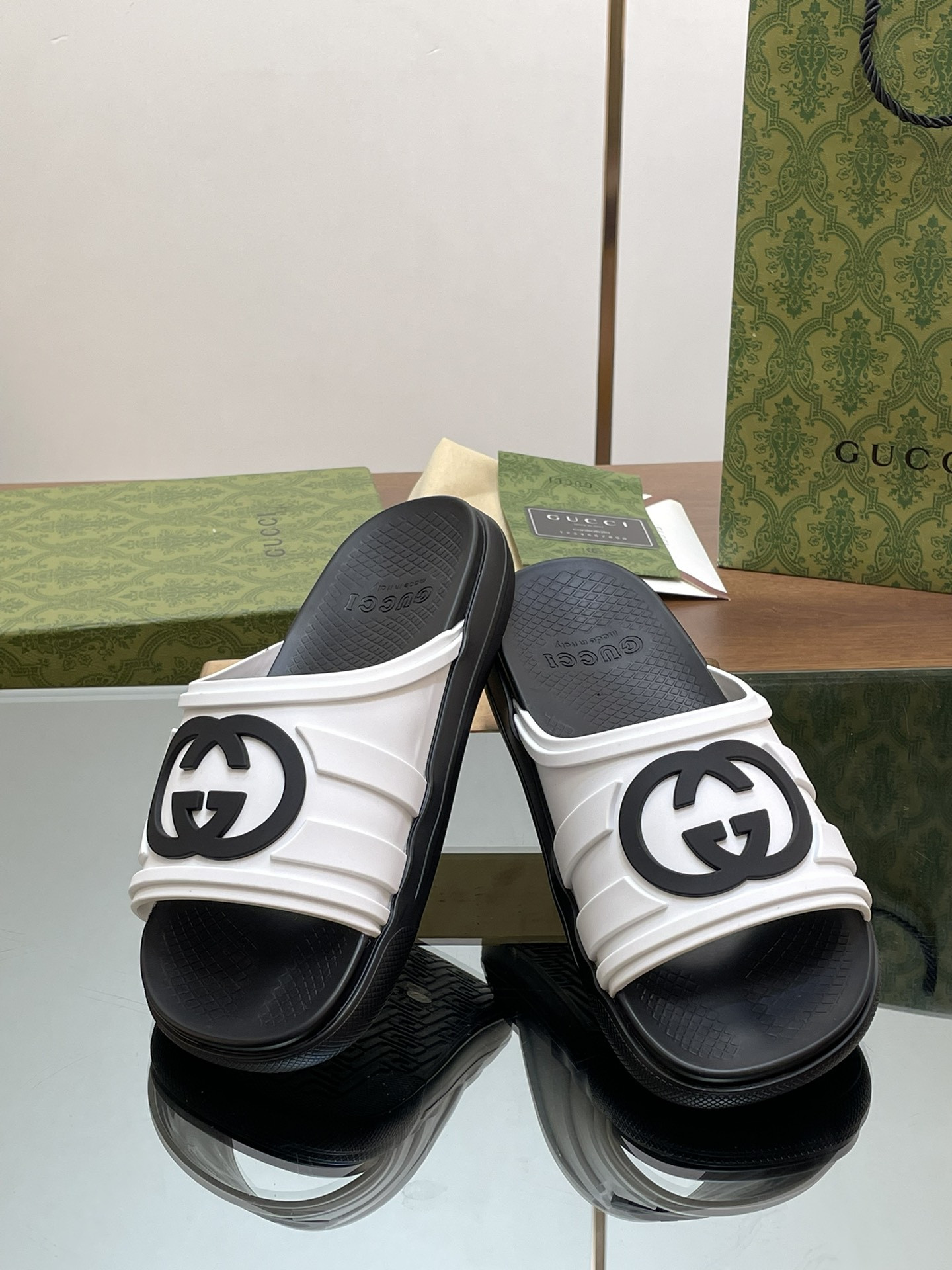 UA Gvc*1 INTERLOCKING G SLIDE SANDAL