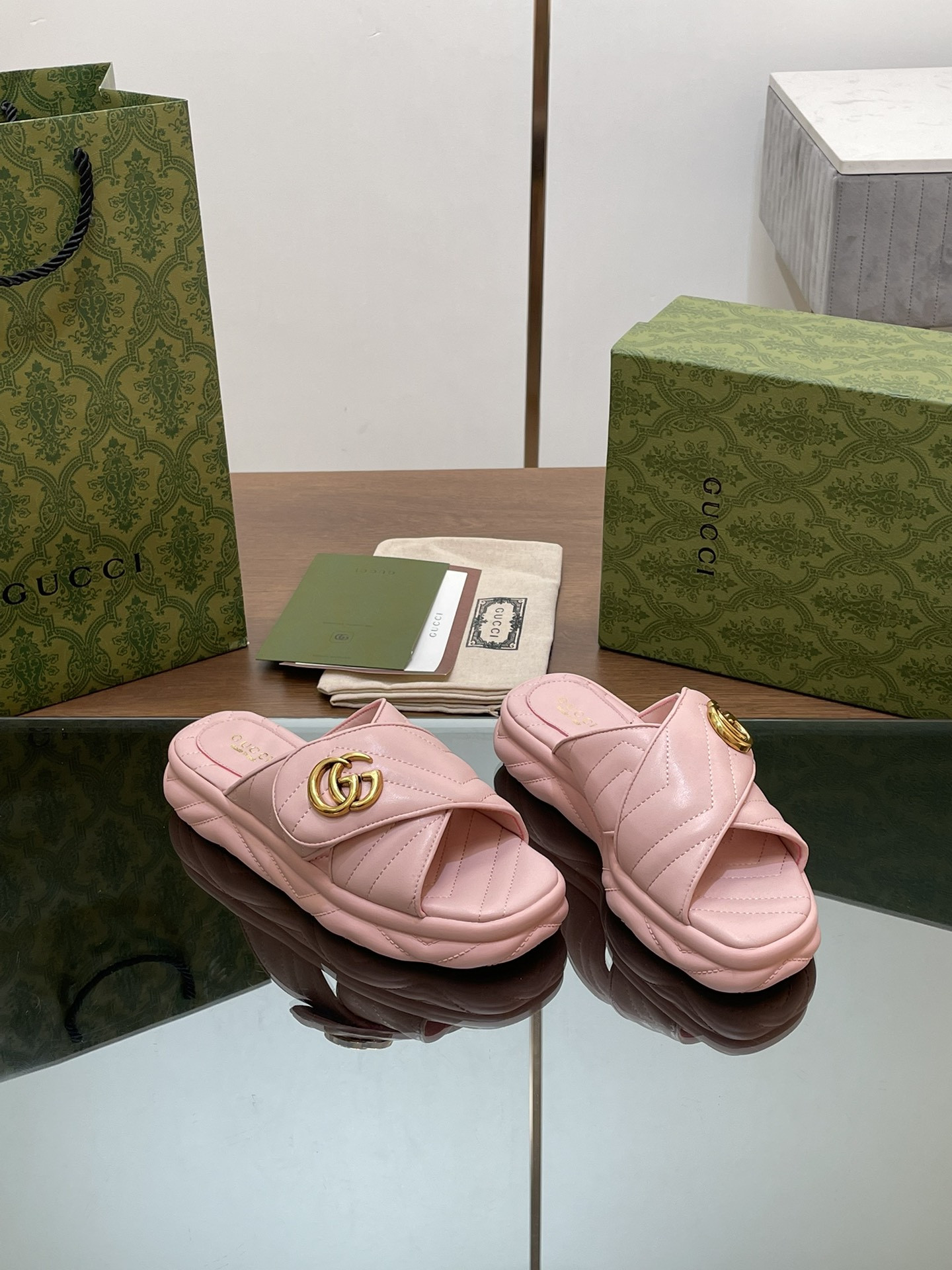 UA Gvc*1 WOMEN'S SANDAL WITH DOUBLE G