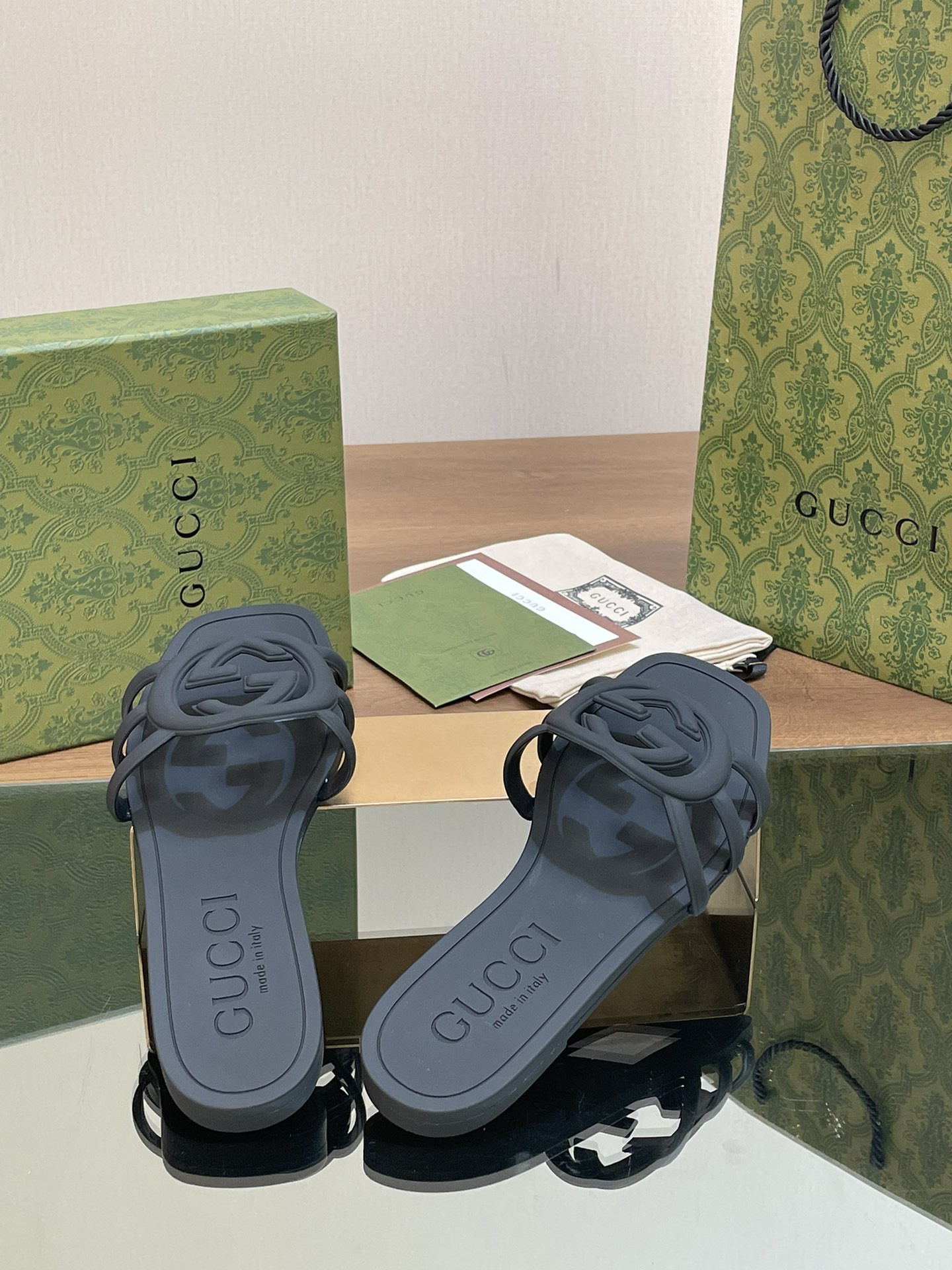 UA Gvc*1 INTERLOCKING G SLIDE SANDAL Black