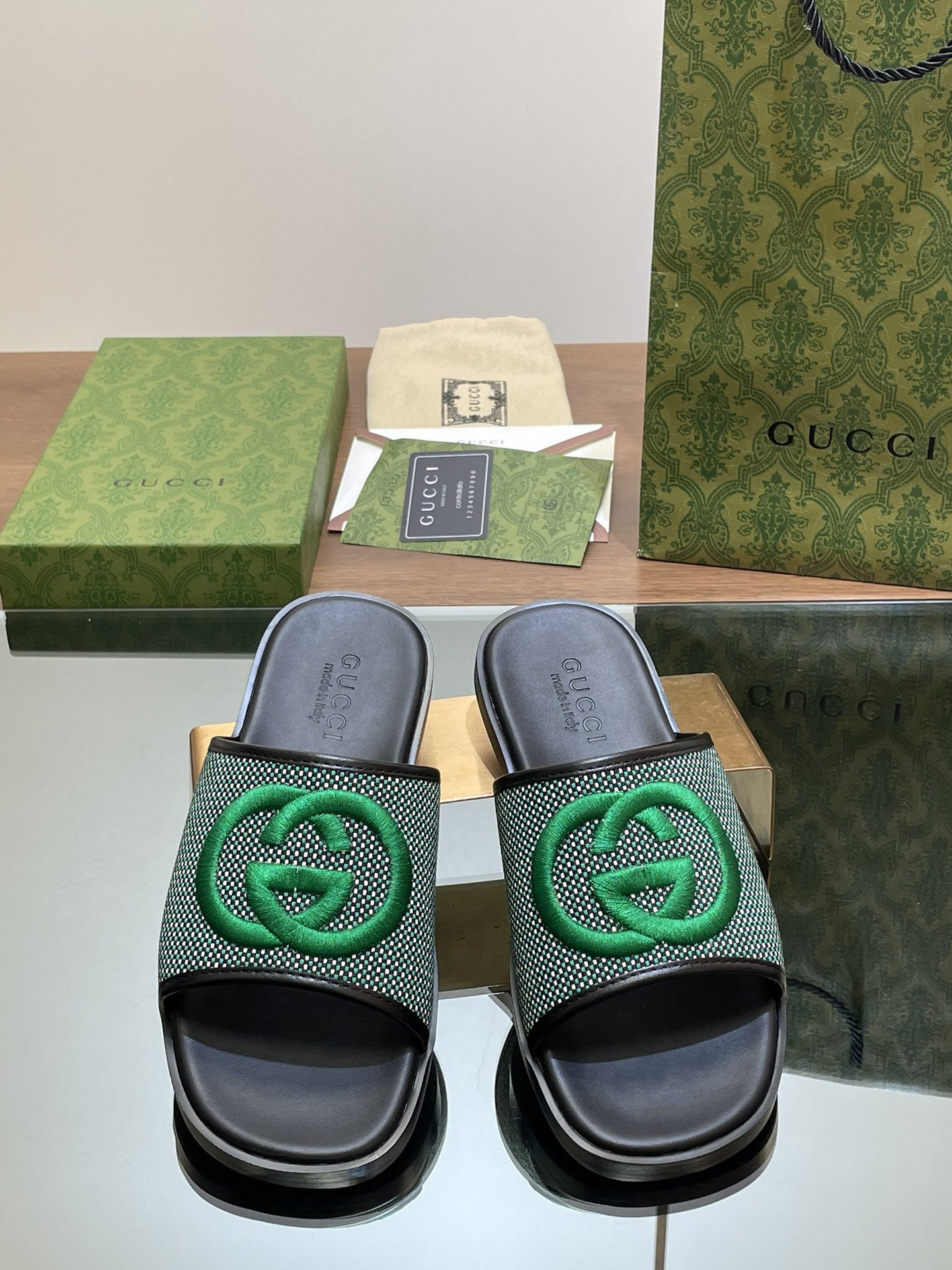 UA Gvc*1 INTERLOCKING G SLIDE SANDAL