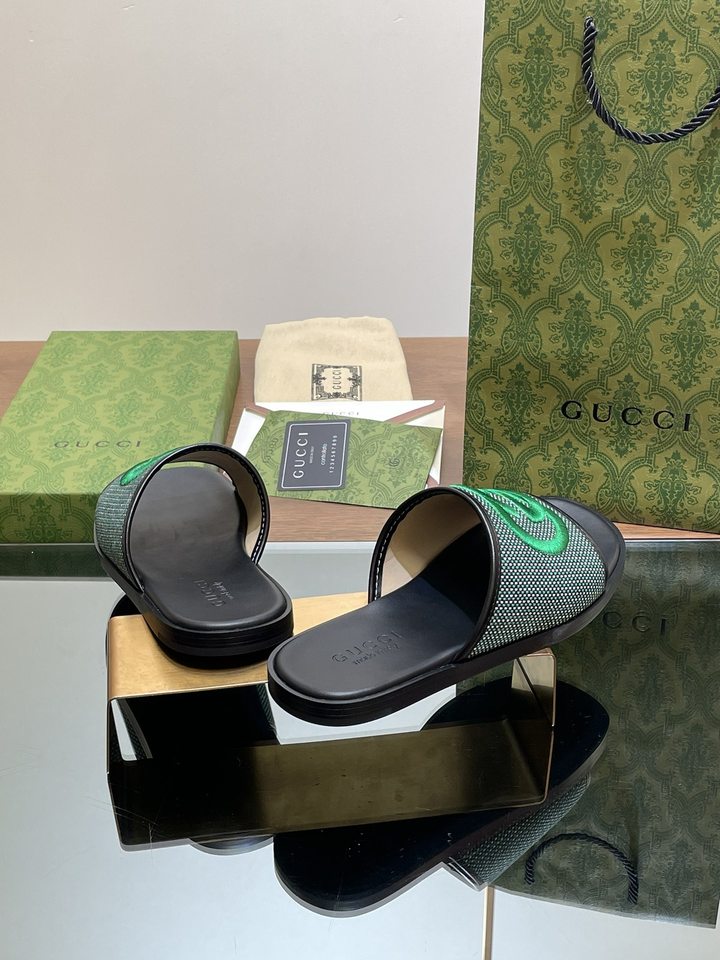 UA Gvc*1 INTERLOCKING G SLIDE SANDAL