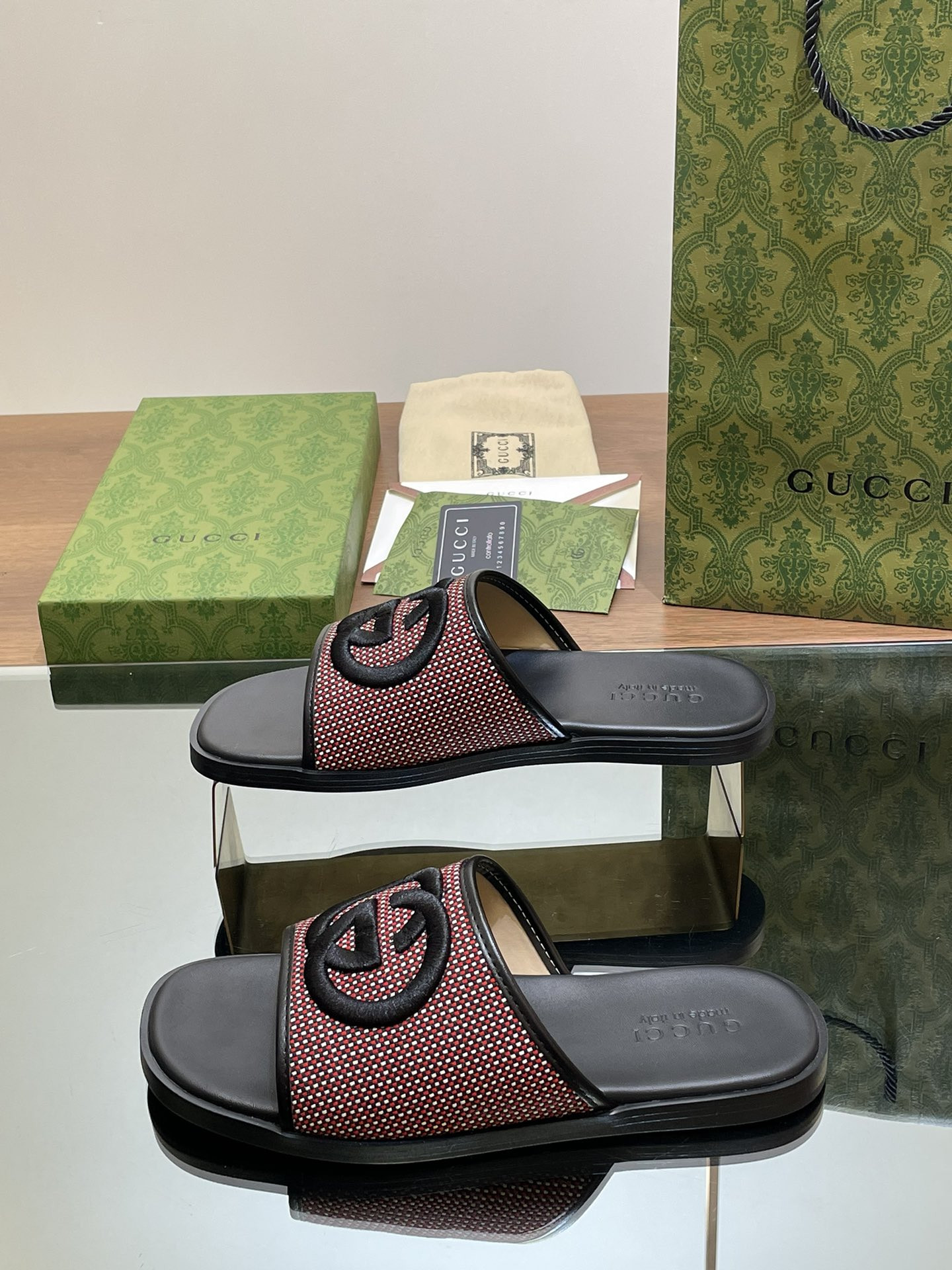 UA Gvc*1 INTERLOCKING G SLIDE SANDAL