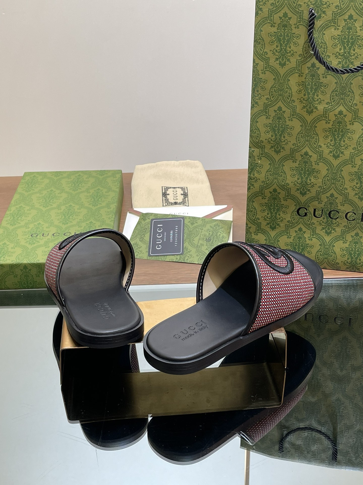 UA Gvc*1 INTERLOCKING G SLIDE SANDAL