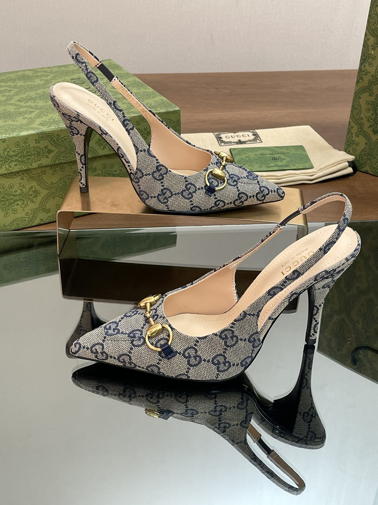 UA Gvc*1 WOMEN'S GG CANVAS SLINGBACK PUMP