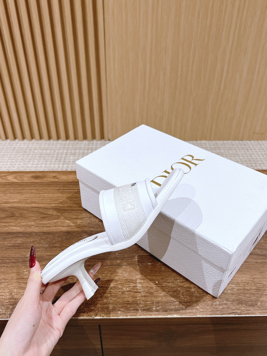 D10r Dway Heeled Slide