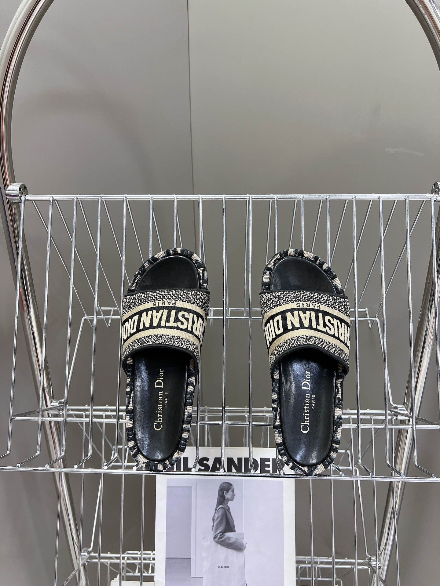 UA D10r Platform Sandals