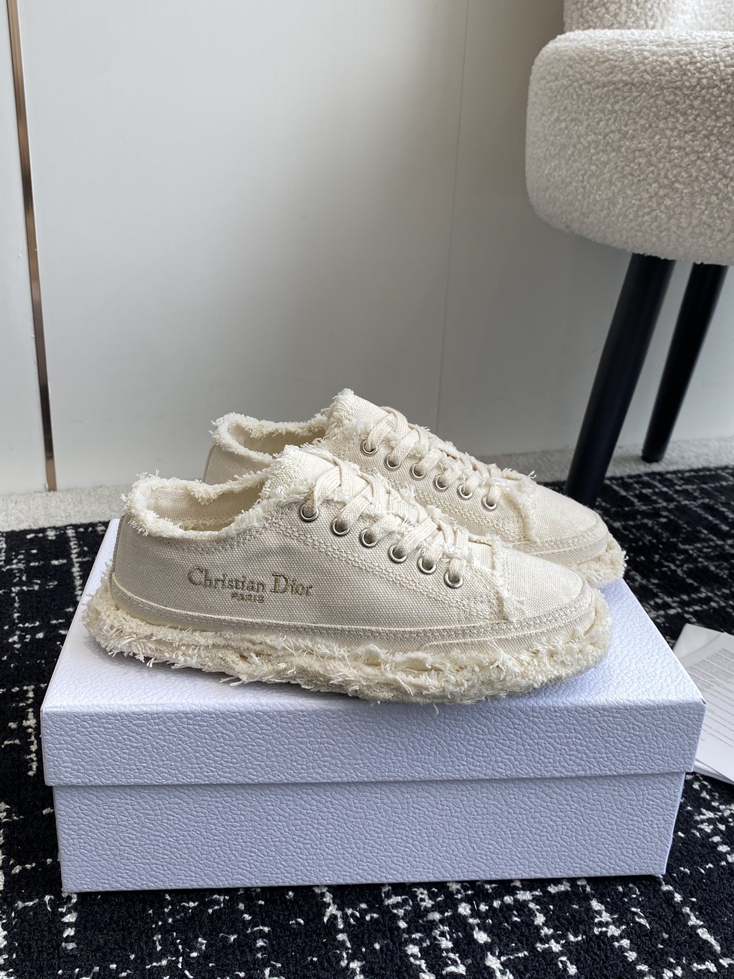 UA Walk'n'D10r Sneaker