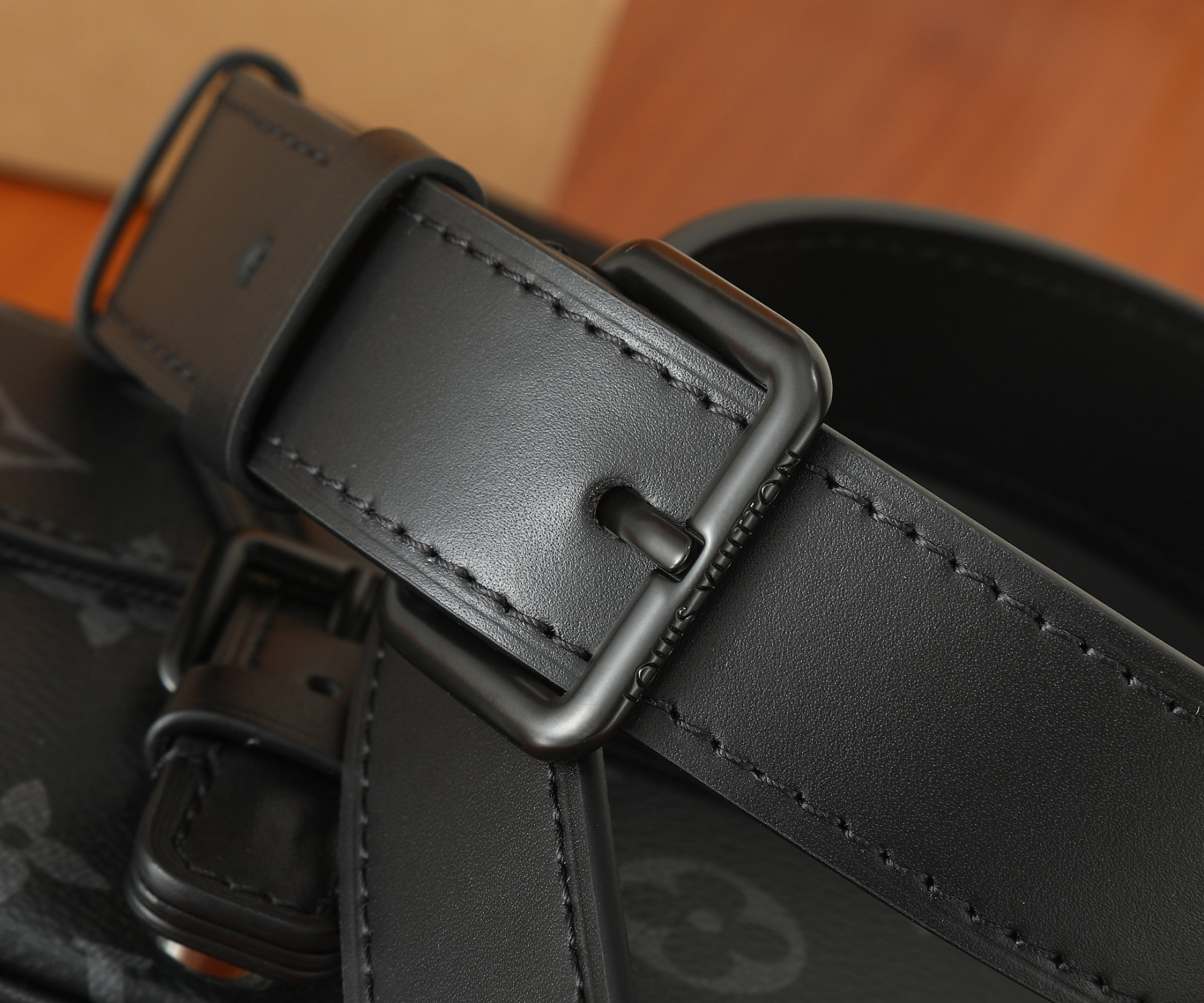 LV Montsouris Wearable Wallet M83567  8.7 x 4.7 x 2.4 in