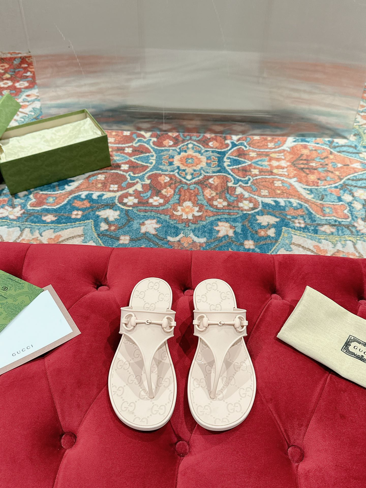 UA Gvc*1 WOMEN'S THONG SANDAL WITH HORSEBIT Brown