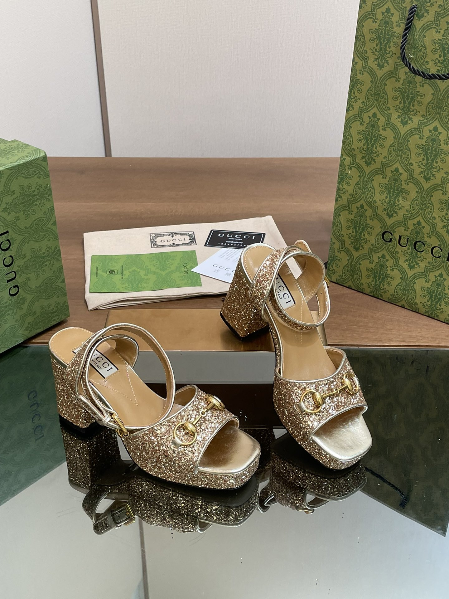 UA Gvc*1 HORSEBIT PLATFORM SANDAL