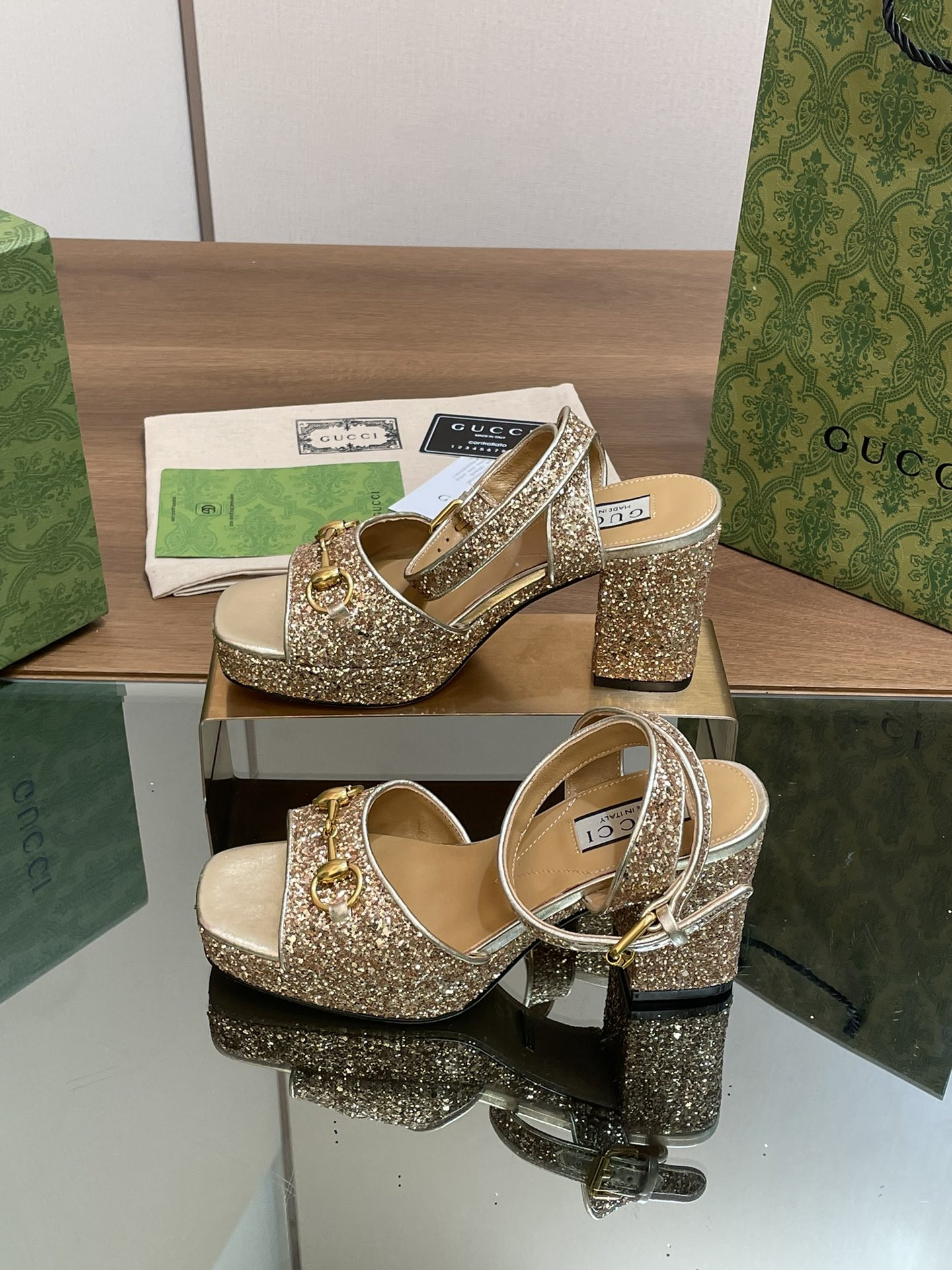 UA Gvc*1 HORSEBIT PLATFORM SANDAL