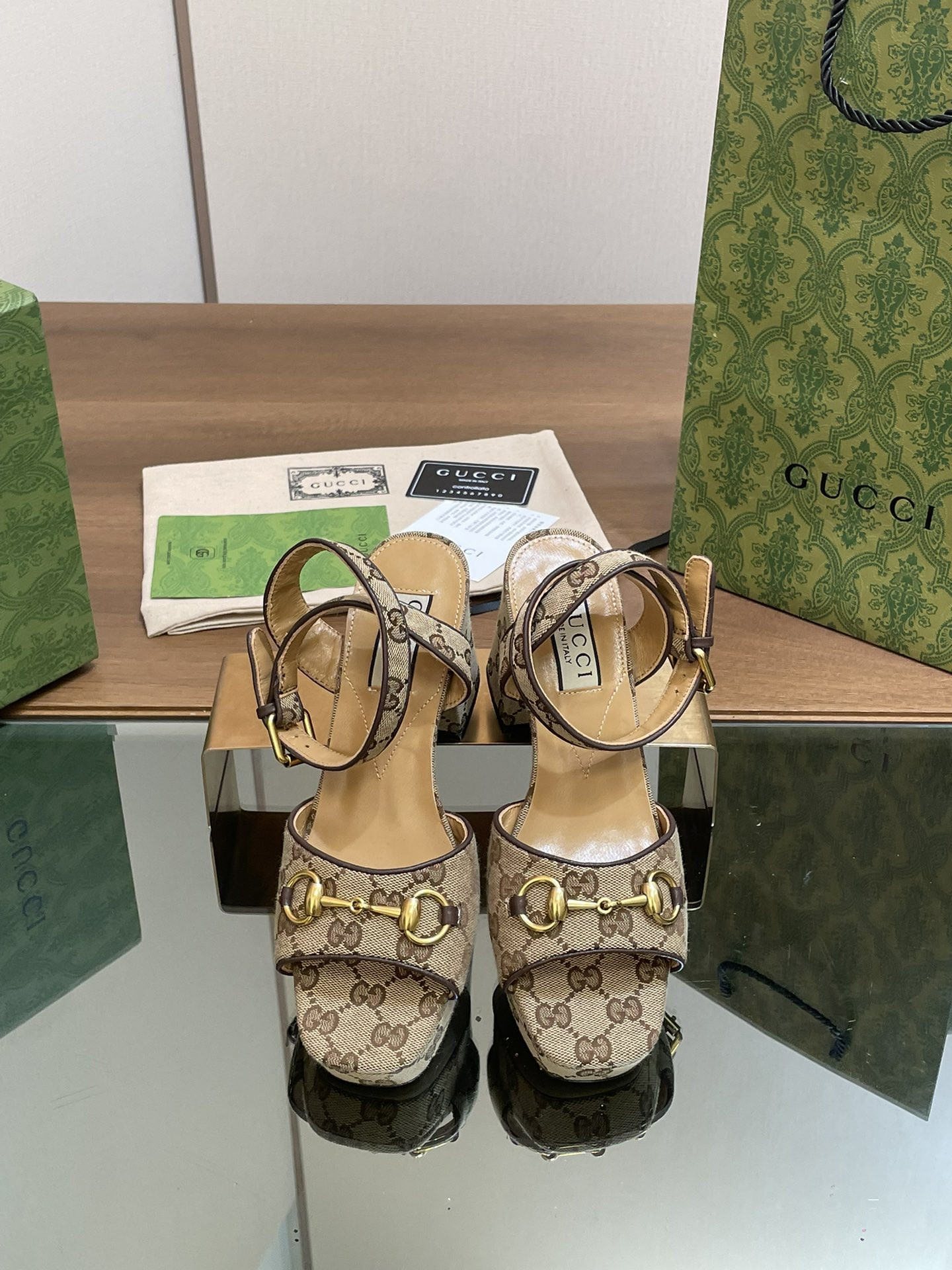 UA Gvc*1 HORSEBIT PLATFORM SANDAL