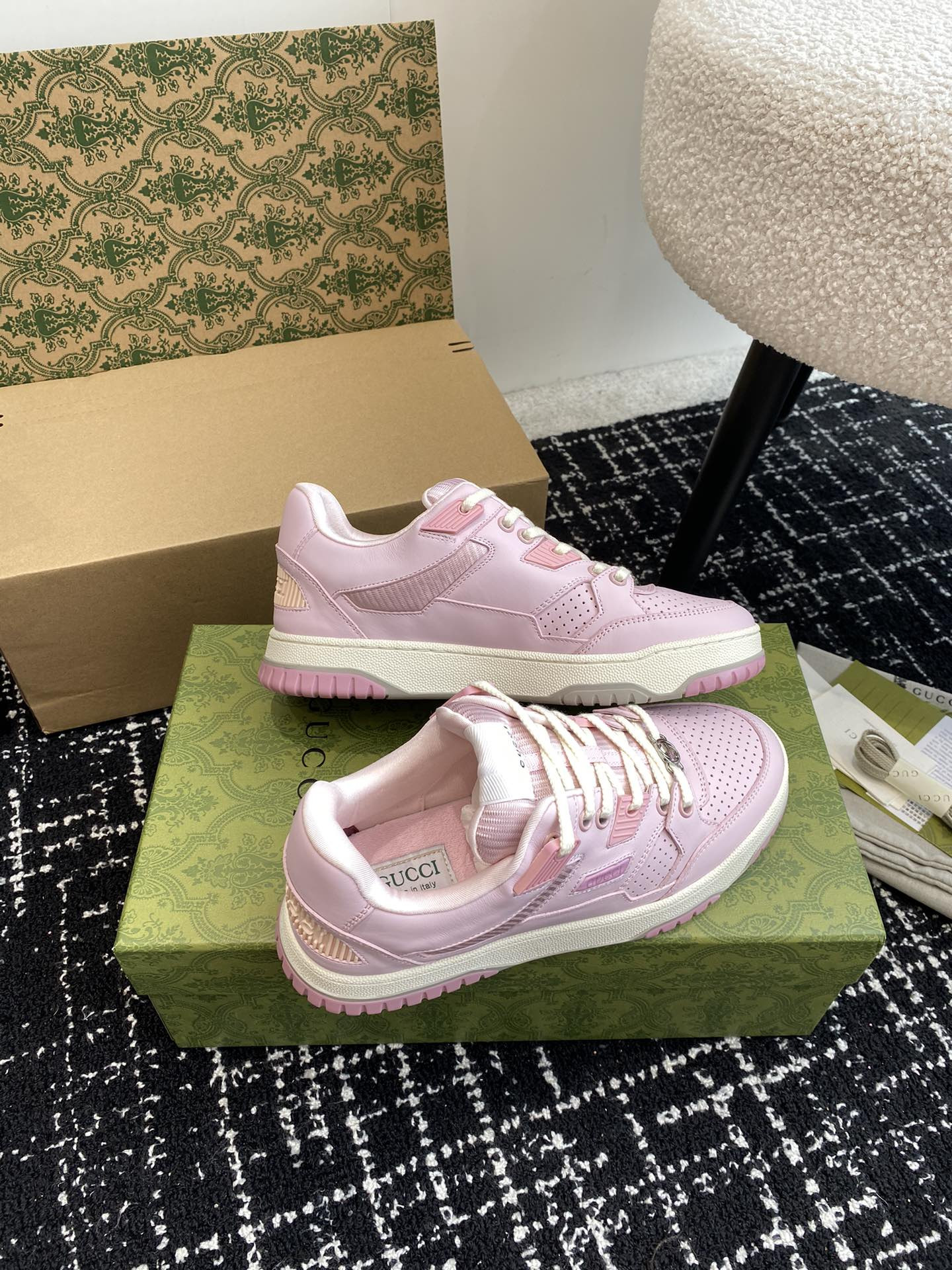 UA Gvc*1 Low-Top SNEAKER