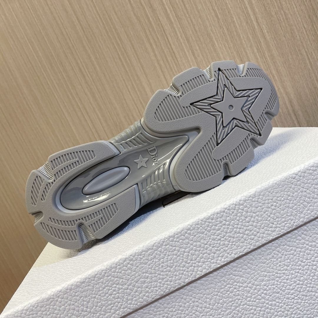 UA D10r Chrono Sneaker Gray Mesh with Silver-Tone