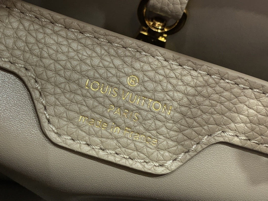 LV Capucines Mini M4886 27x18x9cm