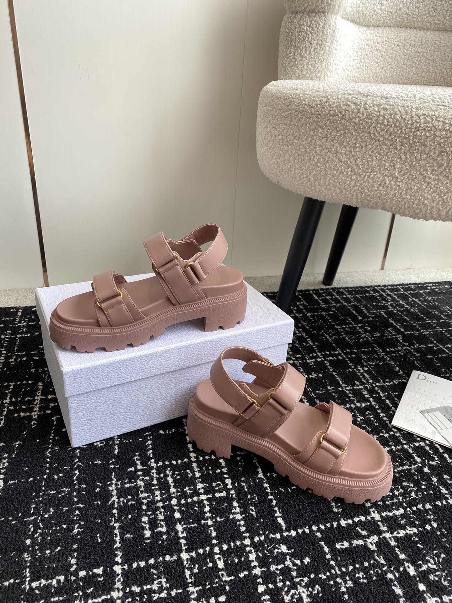 UA D10ract Platform Sandal