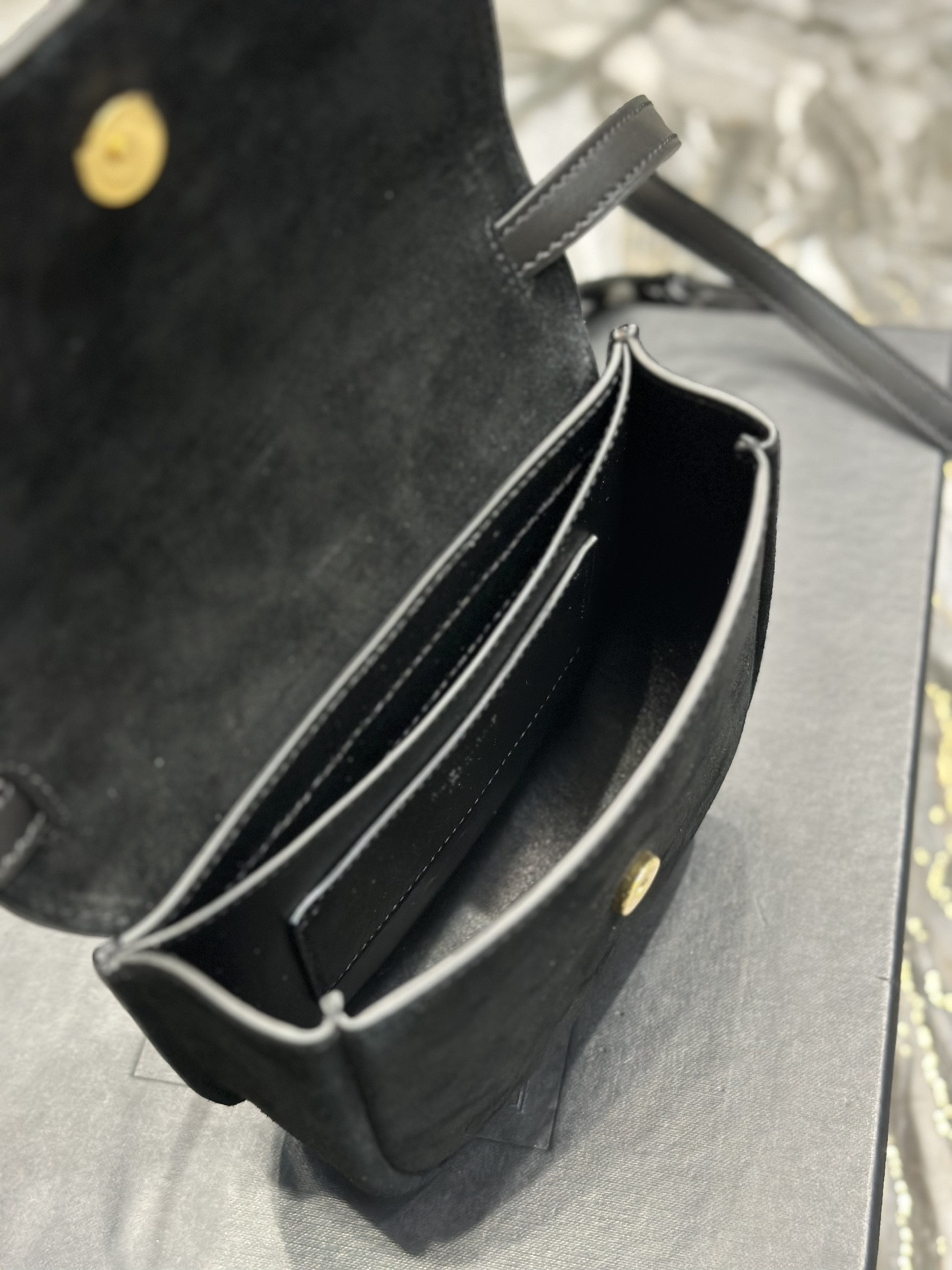 Y51 KAIA SMALL SATCHEL IN SMOOTH LEATHER  7.2 X 6.1 X 2.1 INCHES