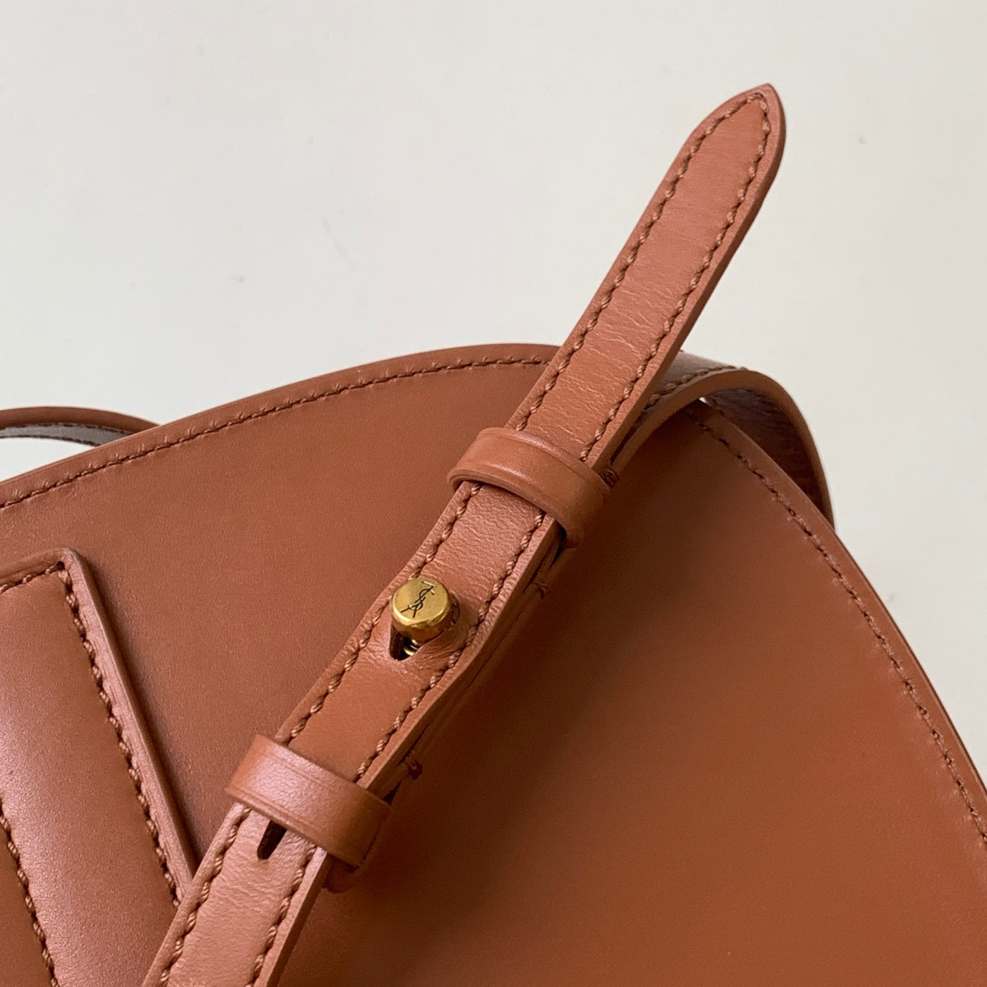 Y51 KAIA SMALL SATCHEL IN SMOOTH LEATHER 7.2 X 6.1 X 2.1 INCHES