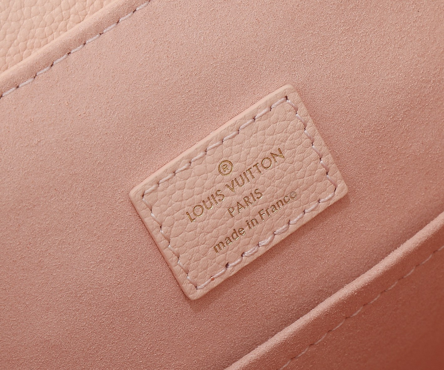 LV Backup M47074 7.9 x 8.7 x 5.5 inches