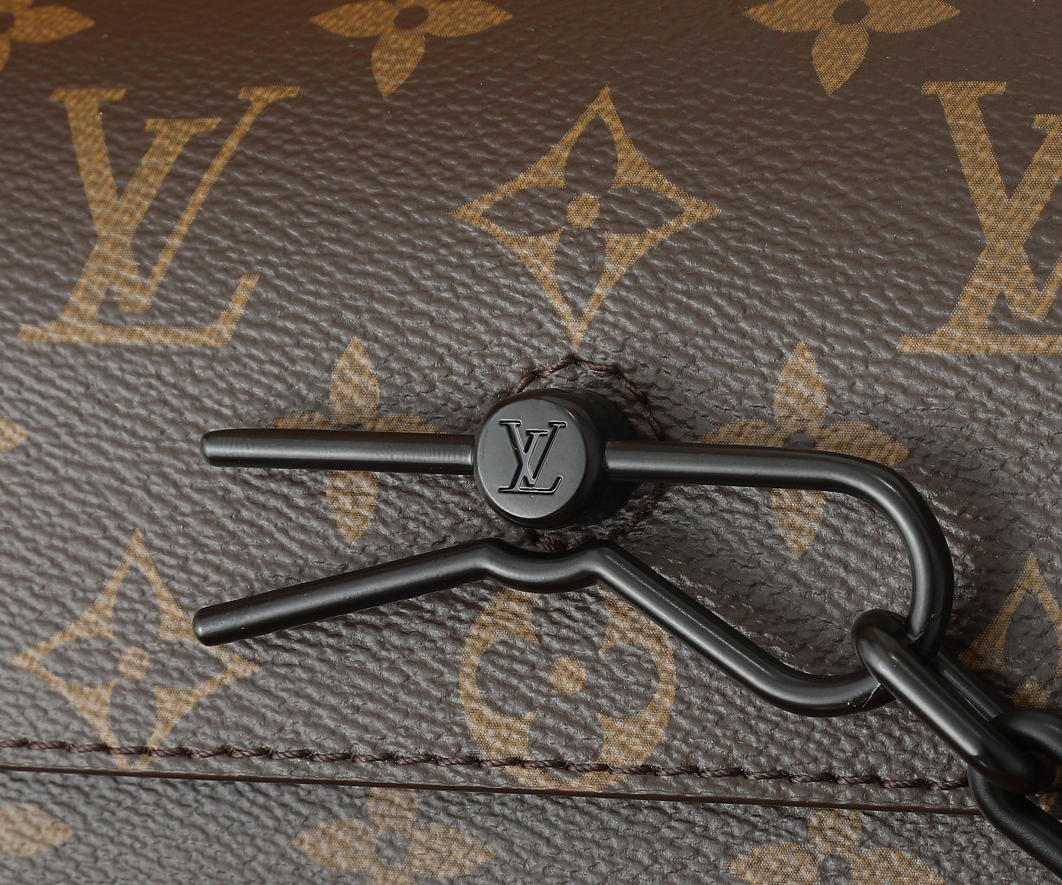 LV Steamer Wearable Wallet M83613 7.1 x 4.3 x 2.6 inches