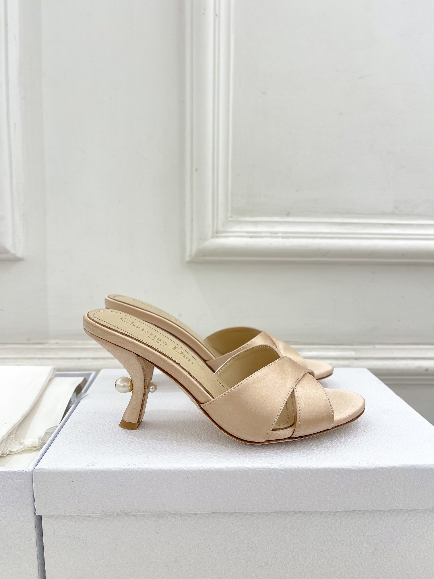 UA D10r Tribales Heeled Slide