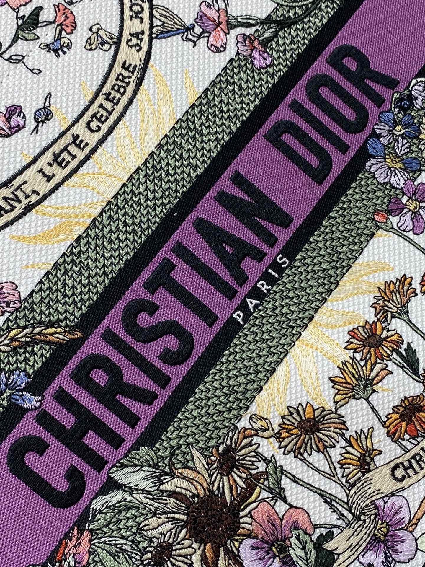 Medium D10r Book Tote  Ecru Multicolor 36 x 27.5 x 16.5 cm