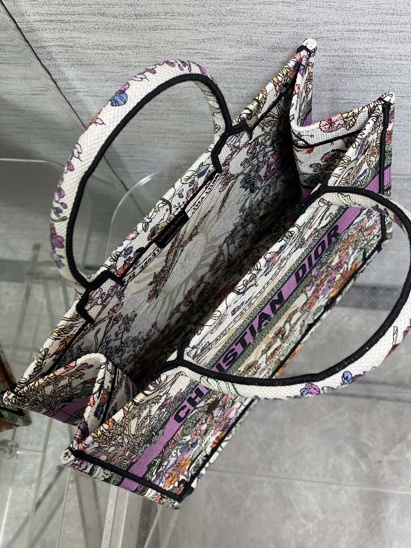 Medium D10r Book Tote  Ecru Multicolor 36 x 27.5 x 16.5 cm