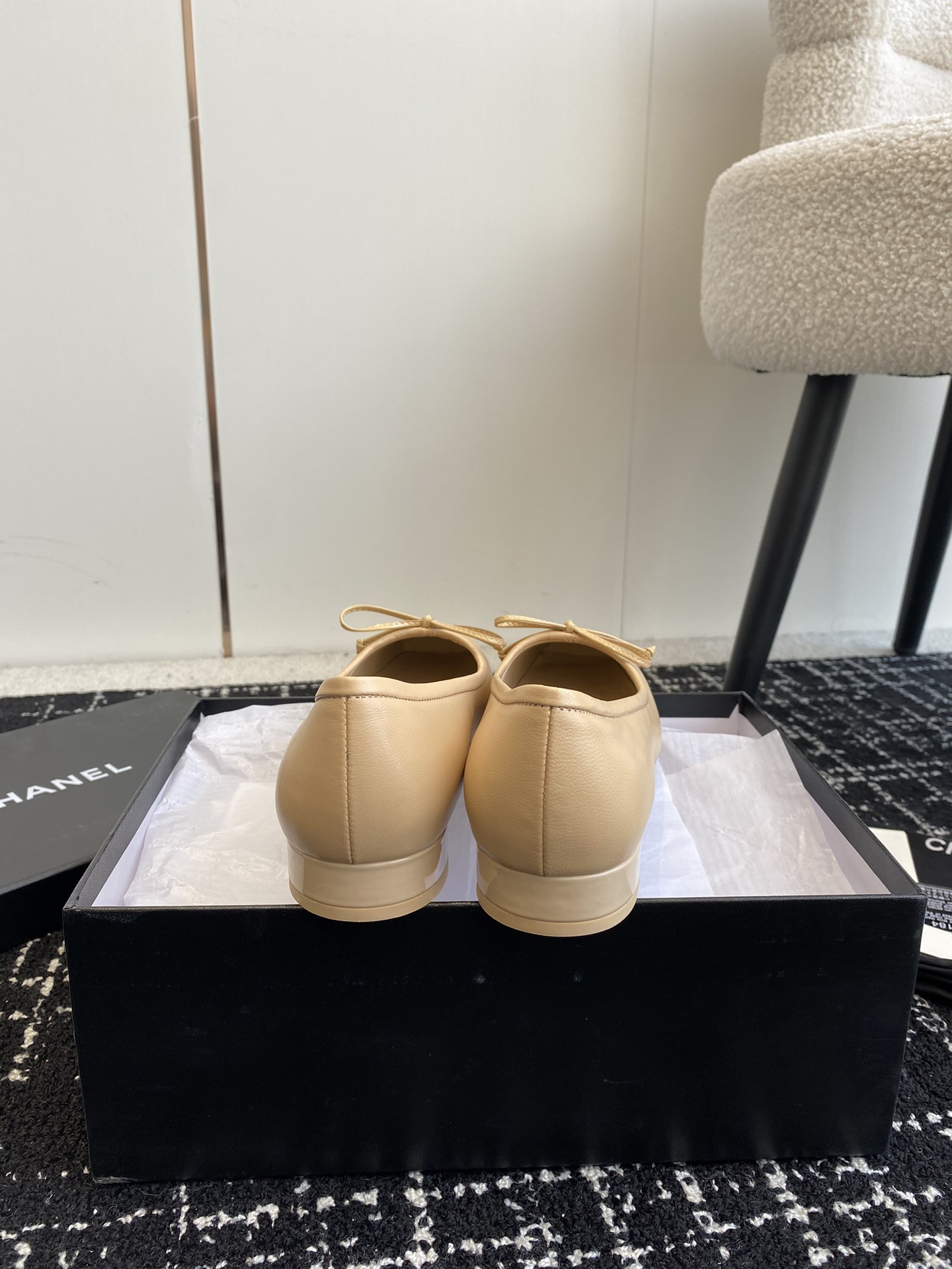 UA Ch**el VINTAGE BALLET FLATS