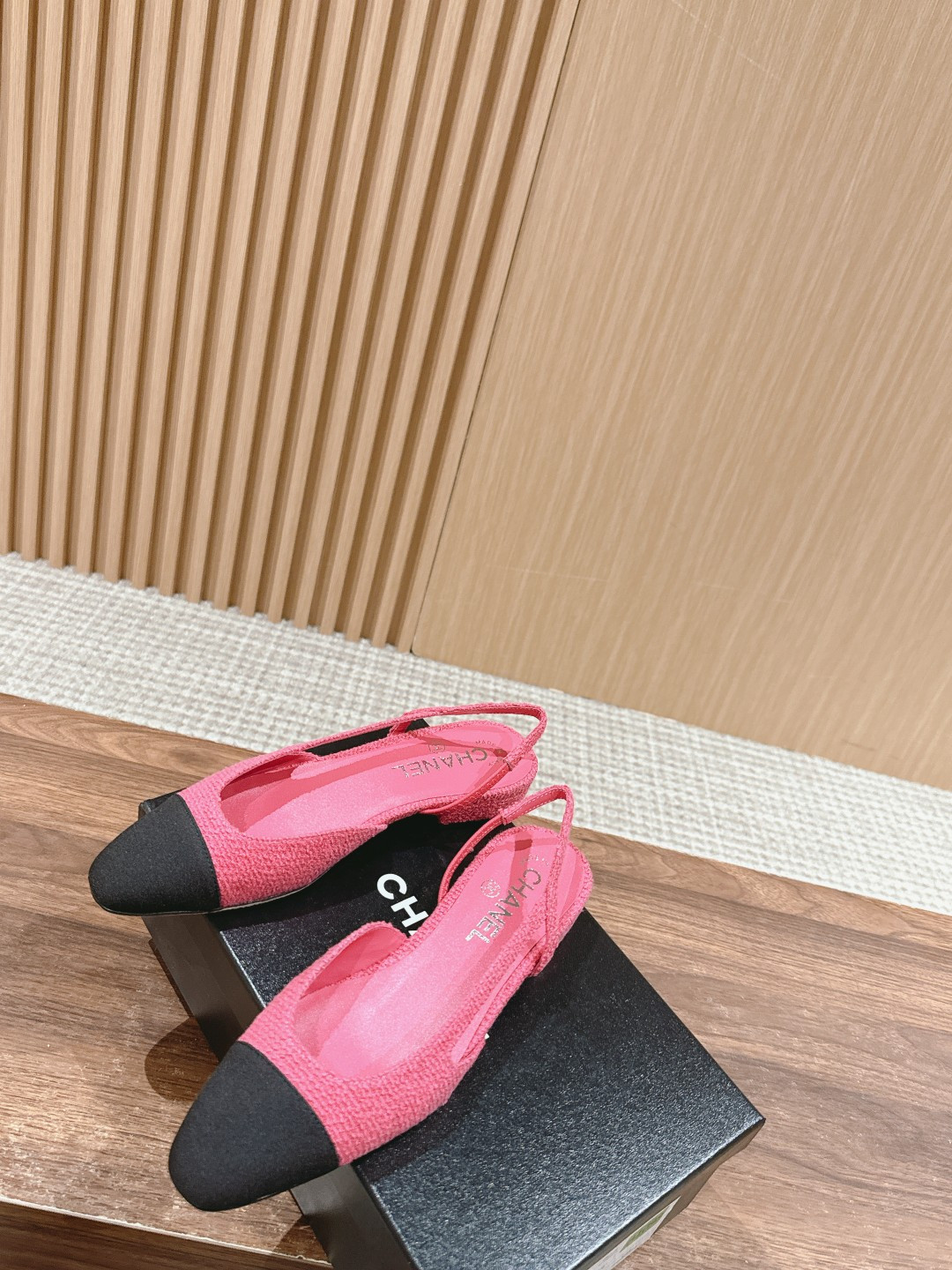 UA Ch**el SLINGBACKS FLAT