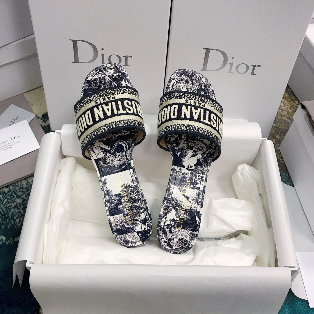 UA D10r Dway Heeled Slide