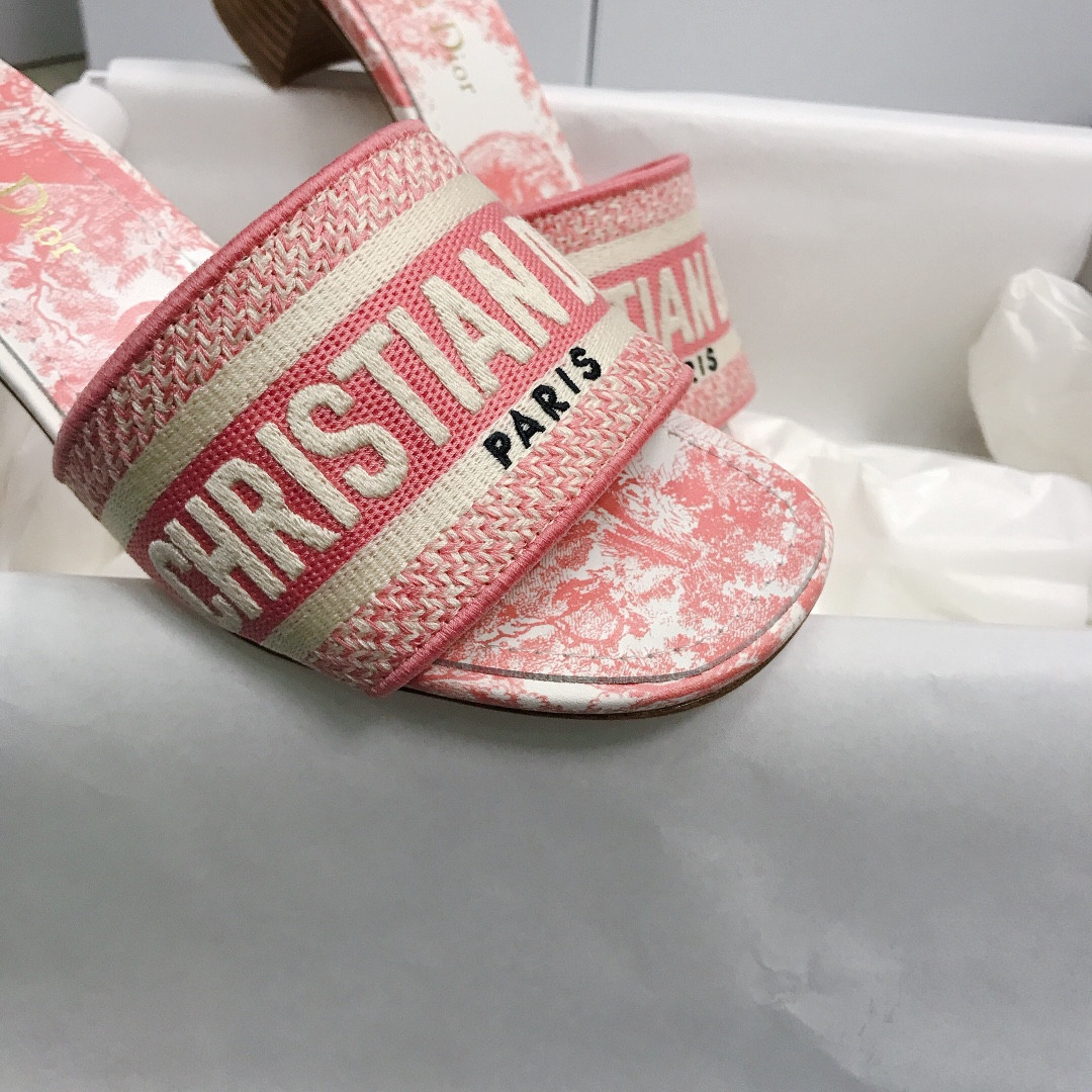 UA D10r Dway Heeled Slide