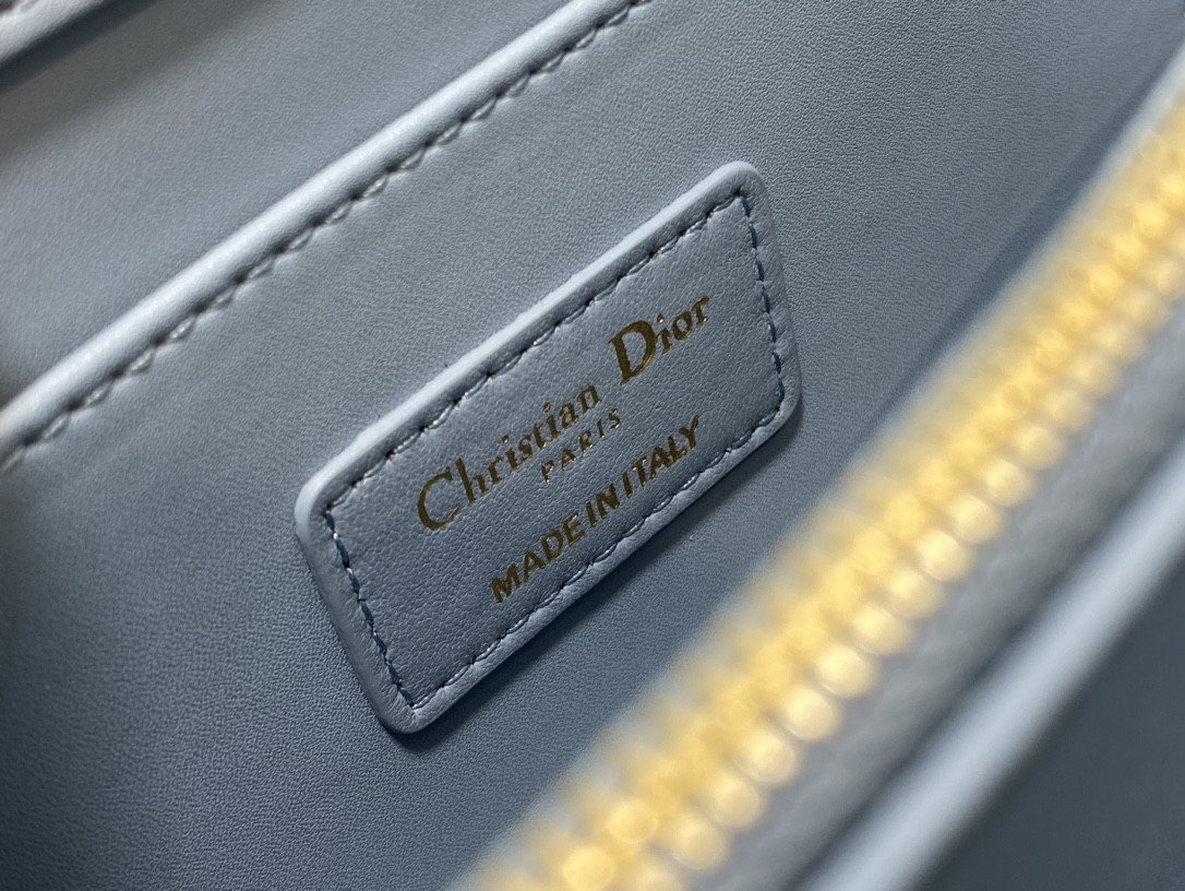 D10r Medium D10r Ange Bag Blue Latte Macrocannage Calfskin 26 x 17 x 9 cm