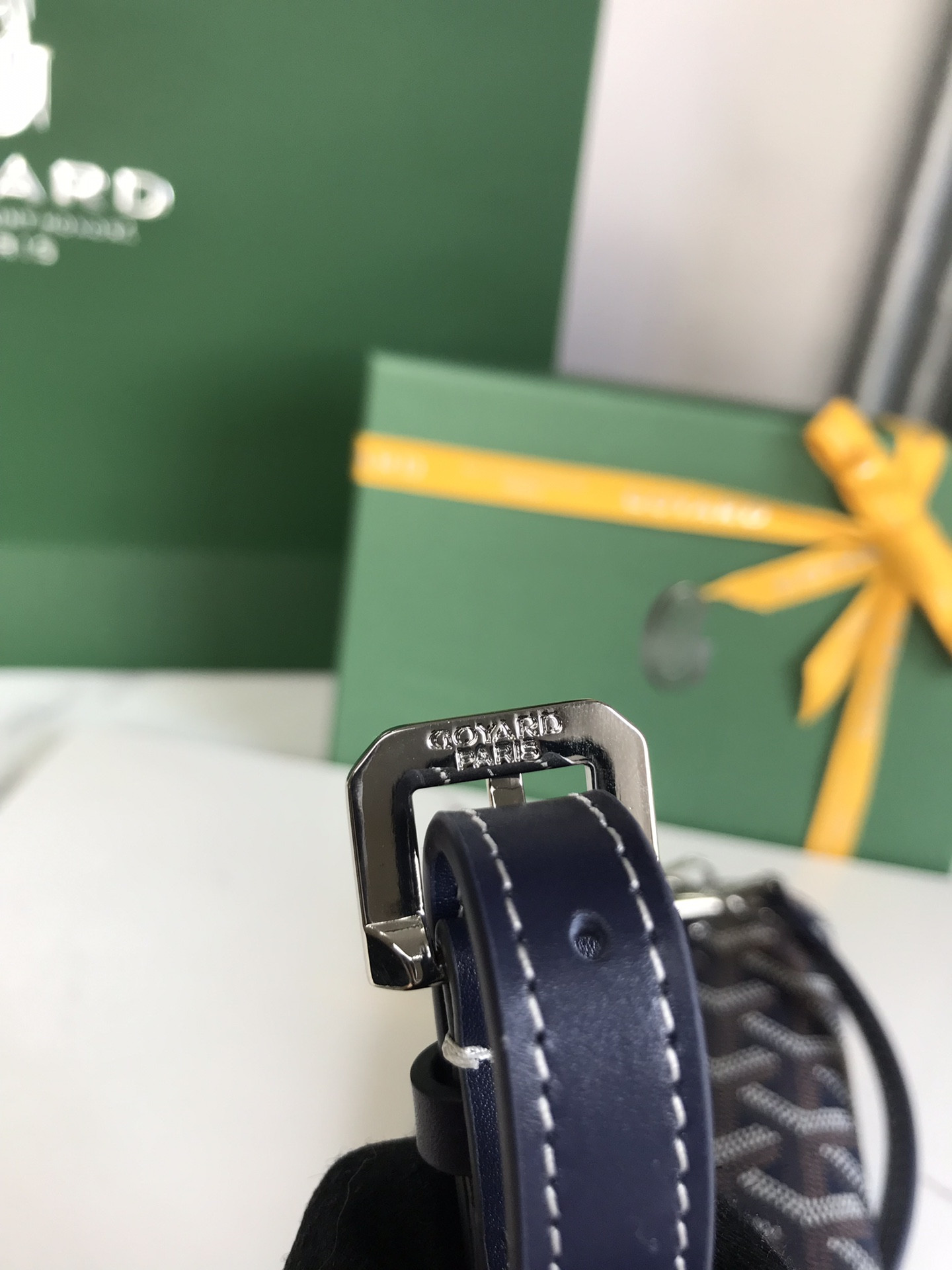 G09ard Card Bag 10cm x 1cm x 18cm