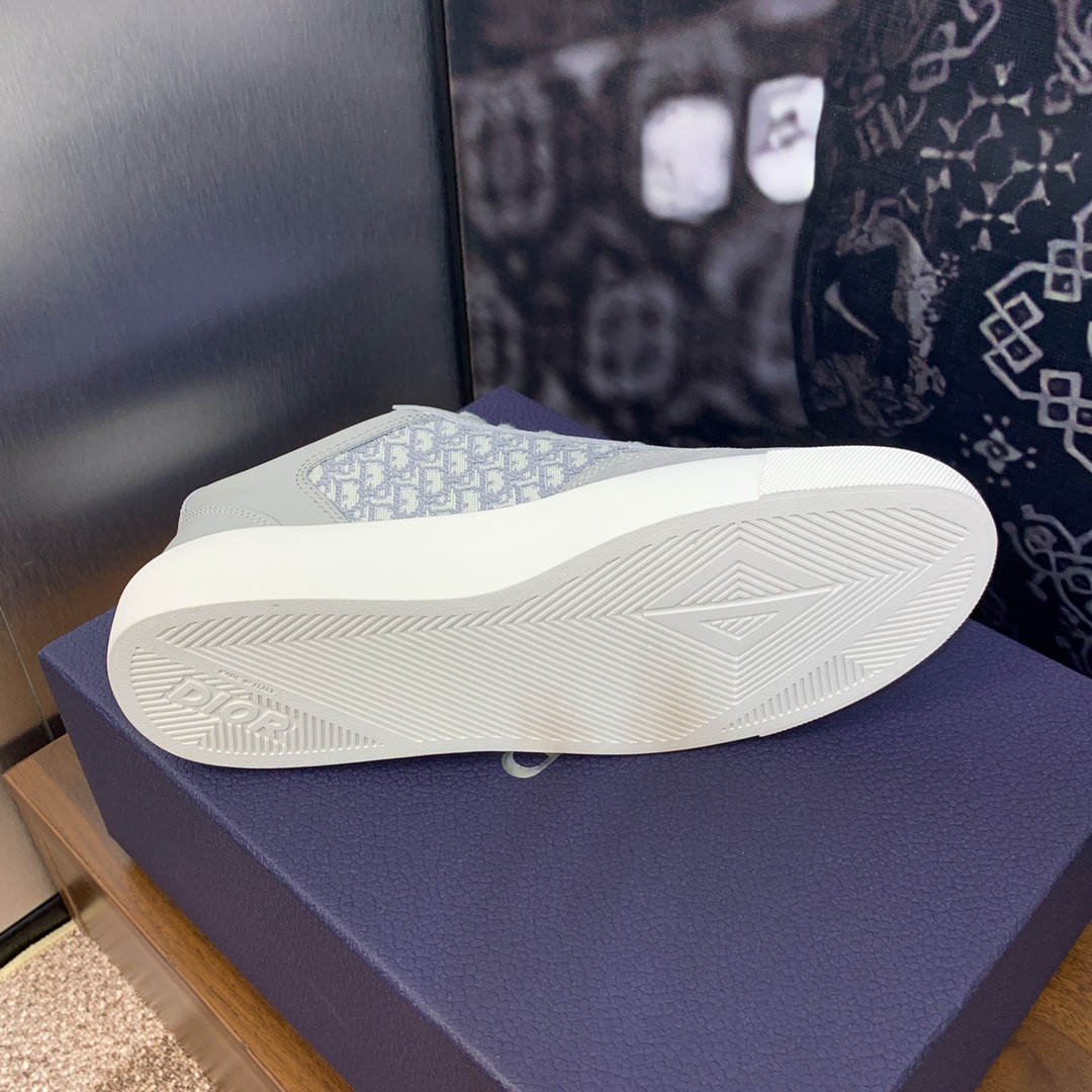 UA D10r B101 Sneaker