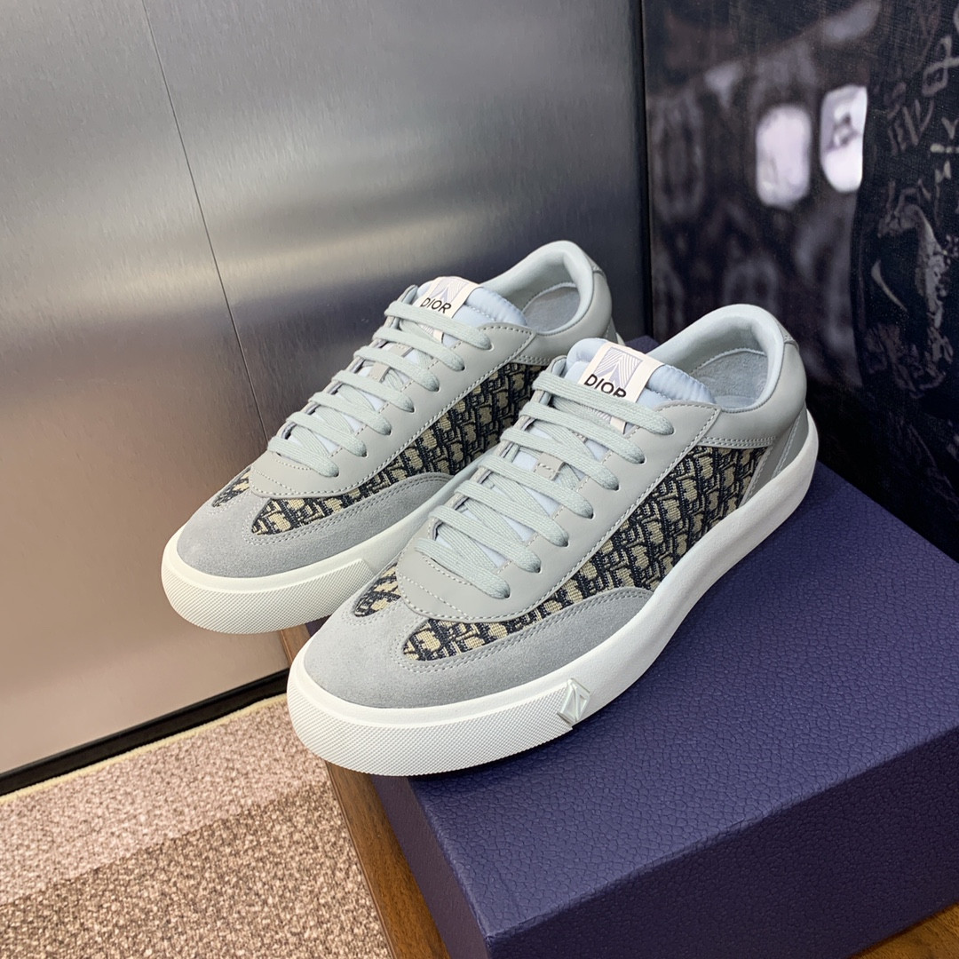 UA D10r B101 Sneaker