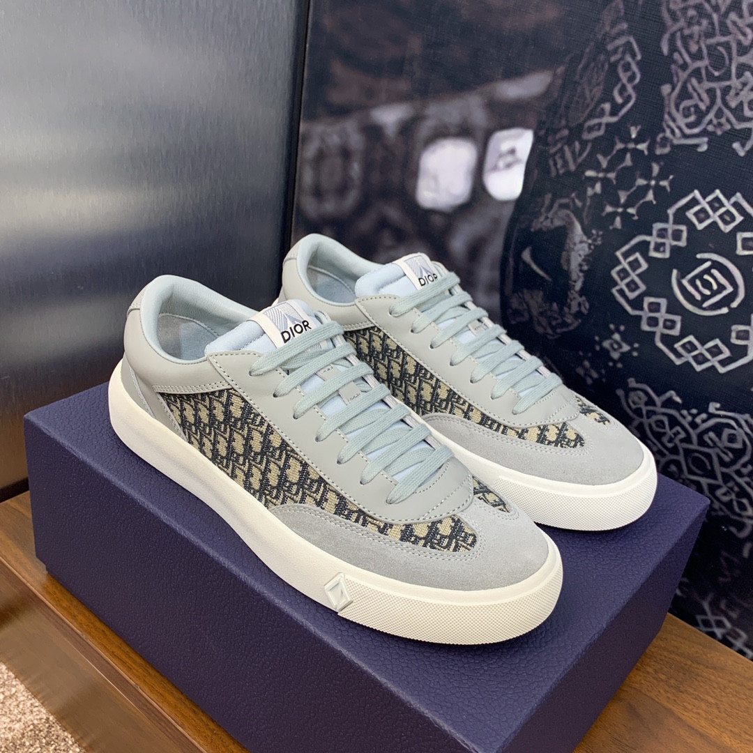 UA D10r B101 Sneaker