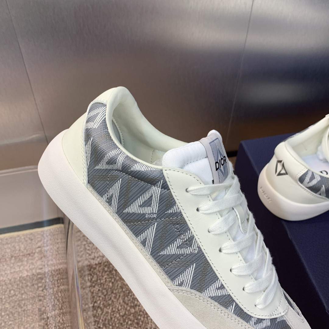 UA D10r B101 Sneaker