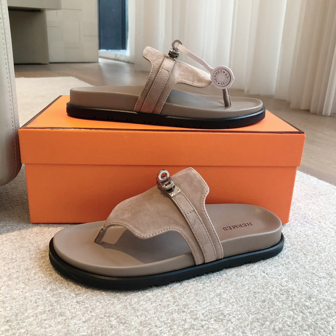 UA H**me5 Empire Sandal