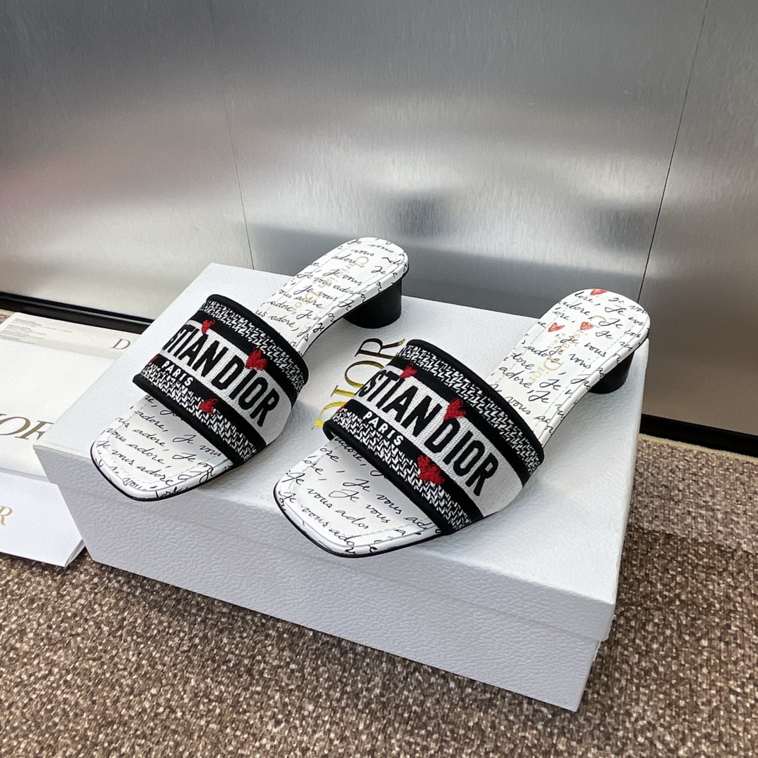 UA D10ramour Dway Heeled Slide